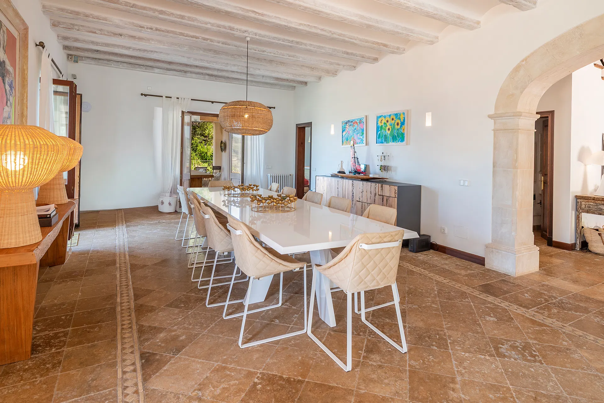 Exceptional villa with guest house and panoramic views-16