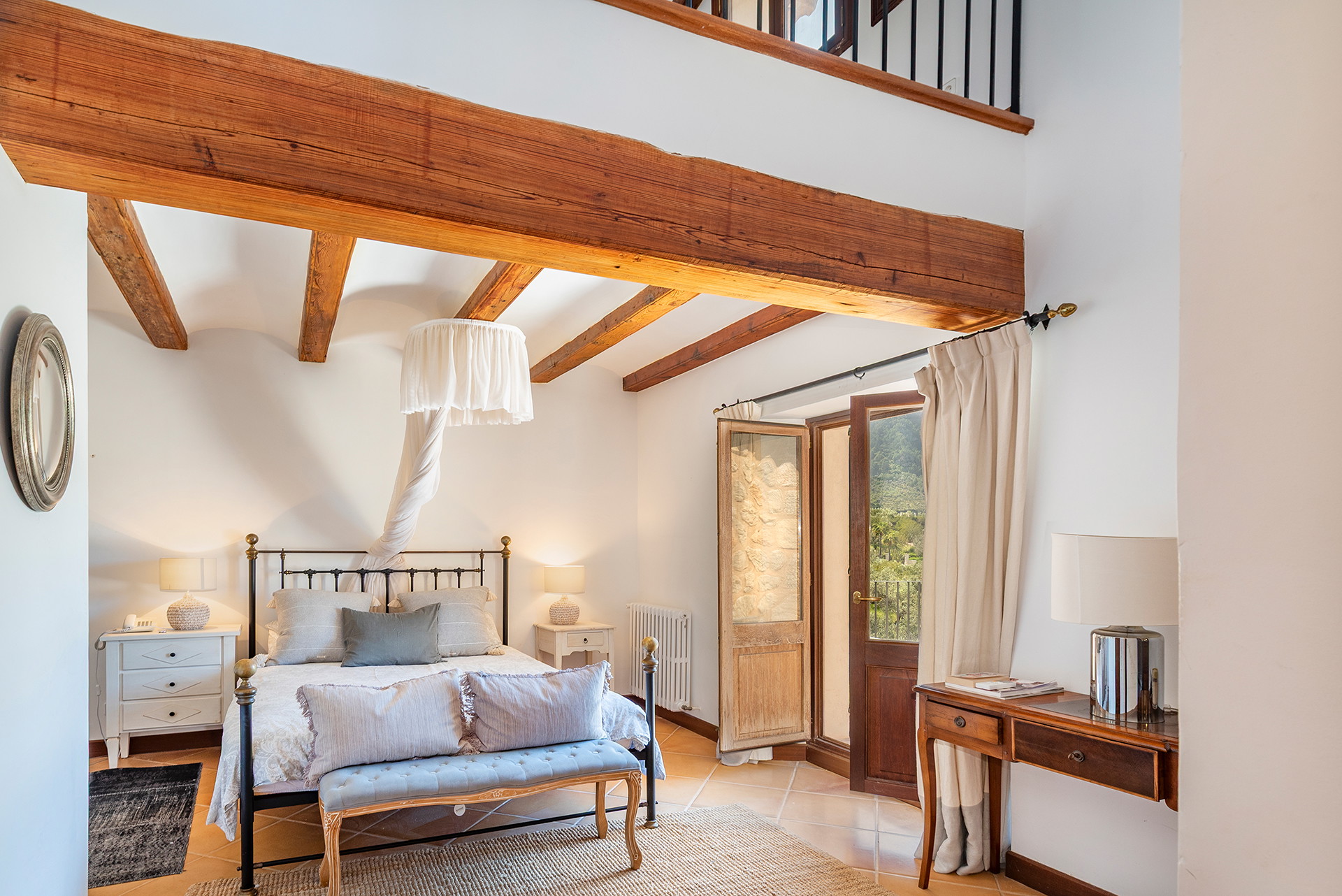 Exceptional villa with guest house and panoramic views-26