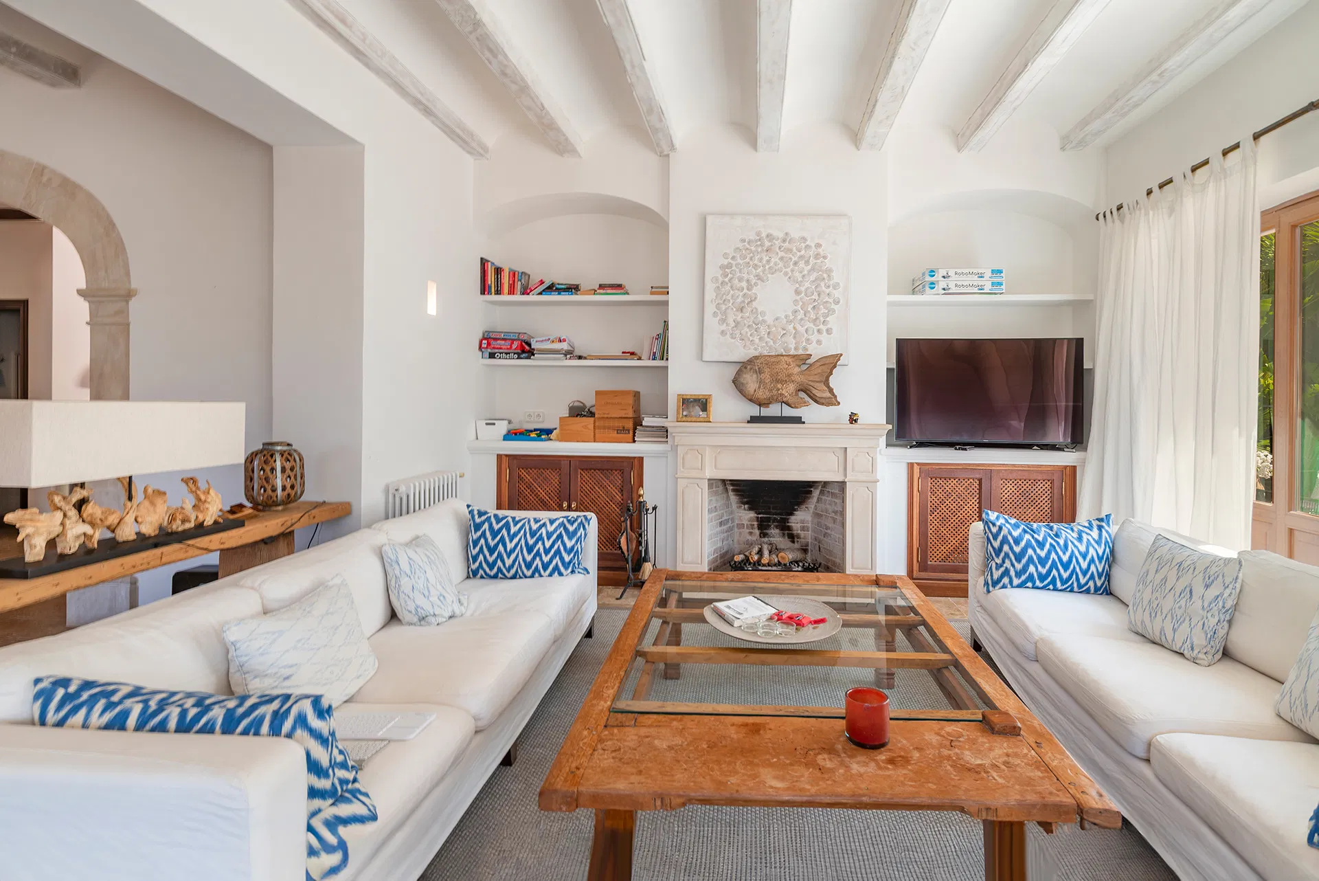 Exceptional villa with guest house and panoramic views-20