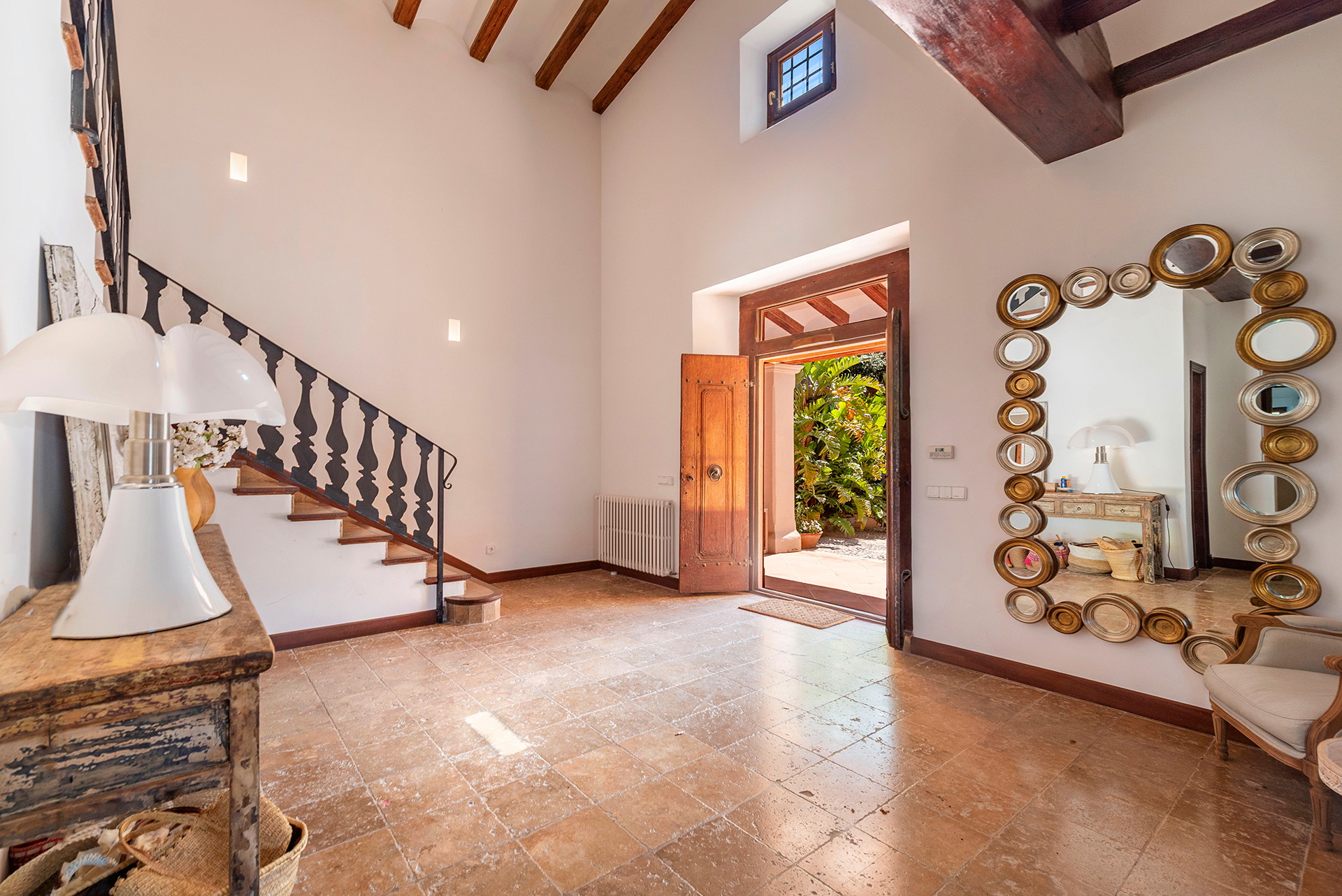 Exceptional villa with guest house and panoramic views-6