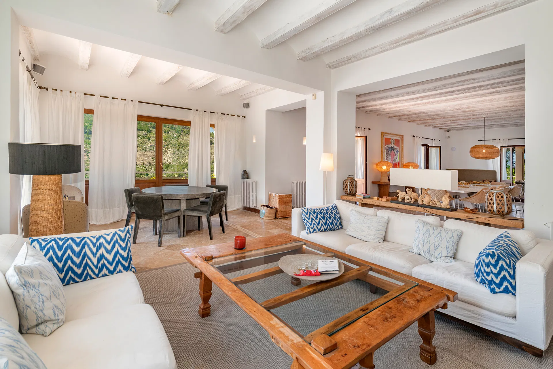 Exceptional villa with guest house and panoramic views-19