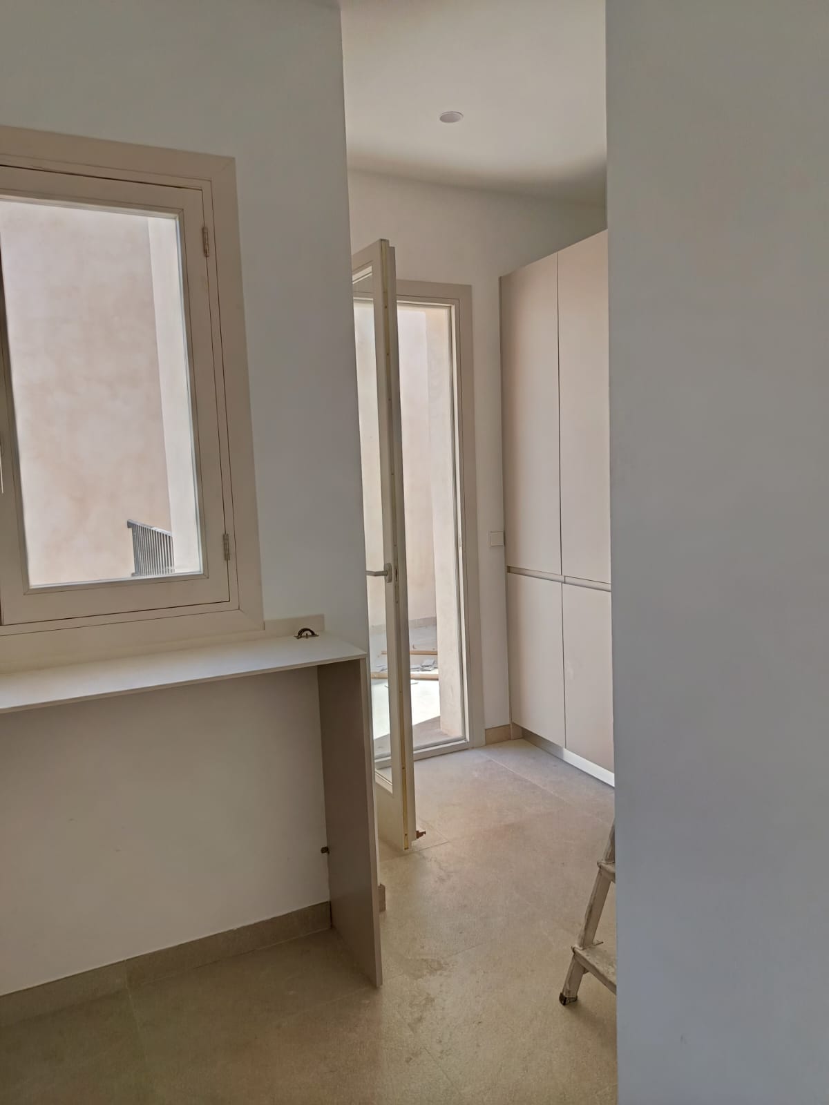 Stylish, newly renovated old-town apartment with private terraces and pool view in Calatrava-7