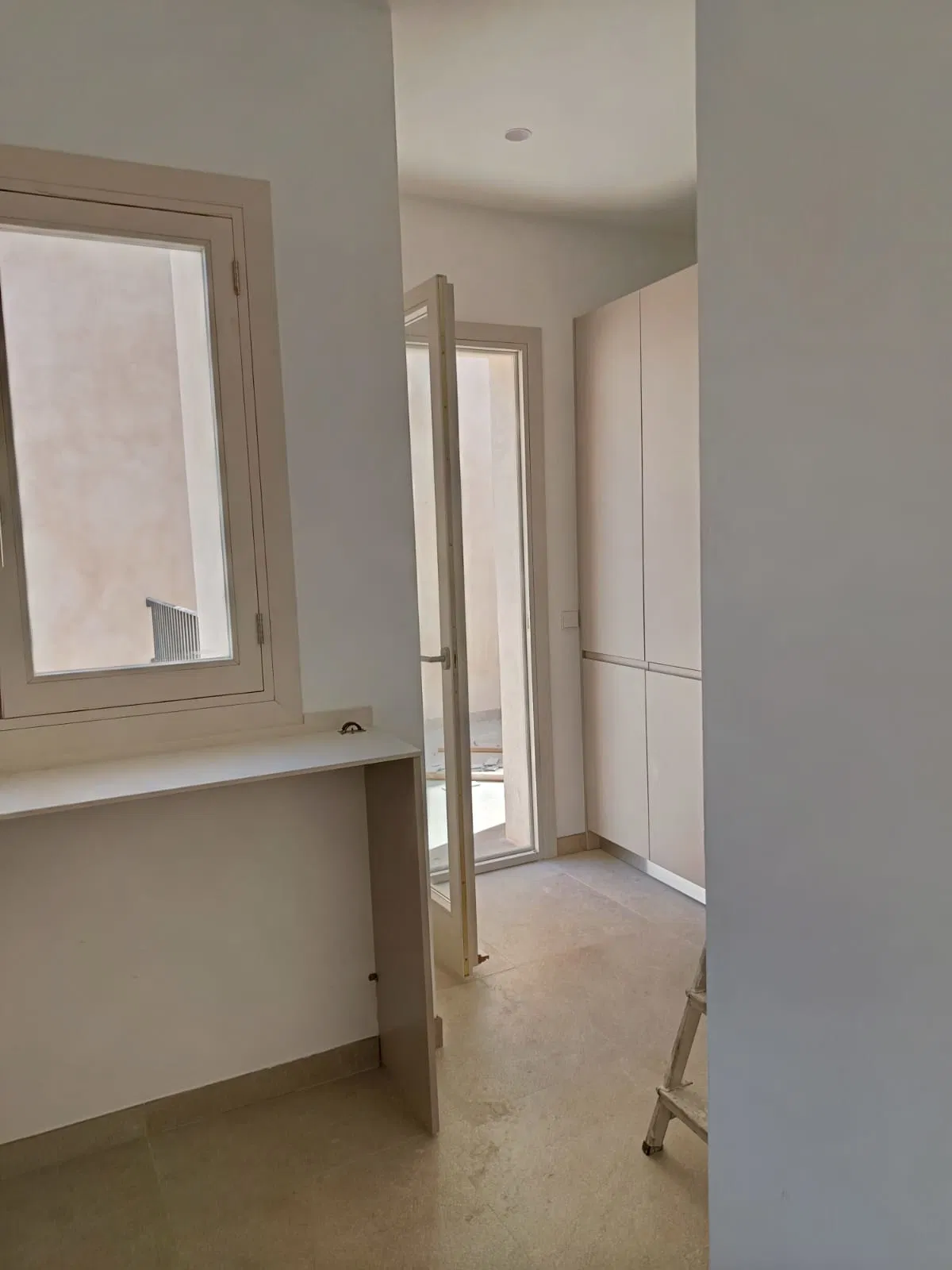 Stylish, newly renovated old-town apartment with private terraces and pool view in Calatrava-7