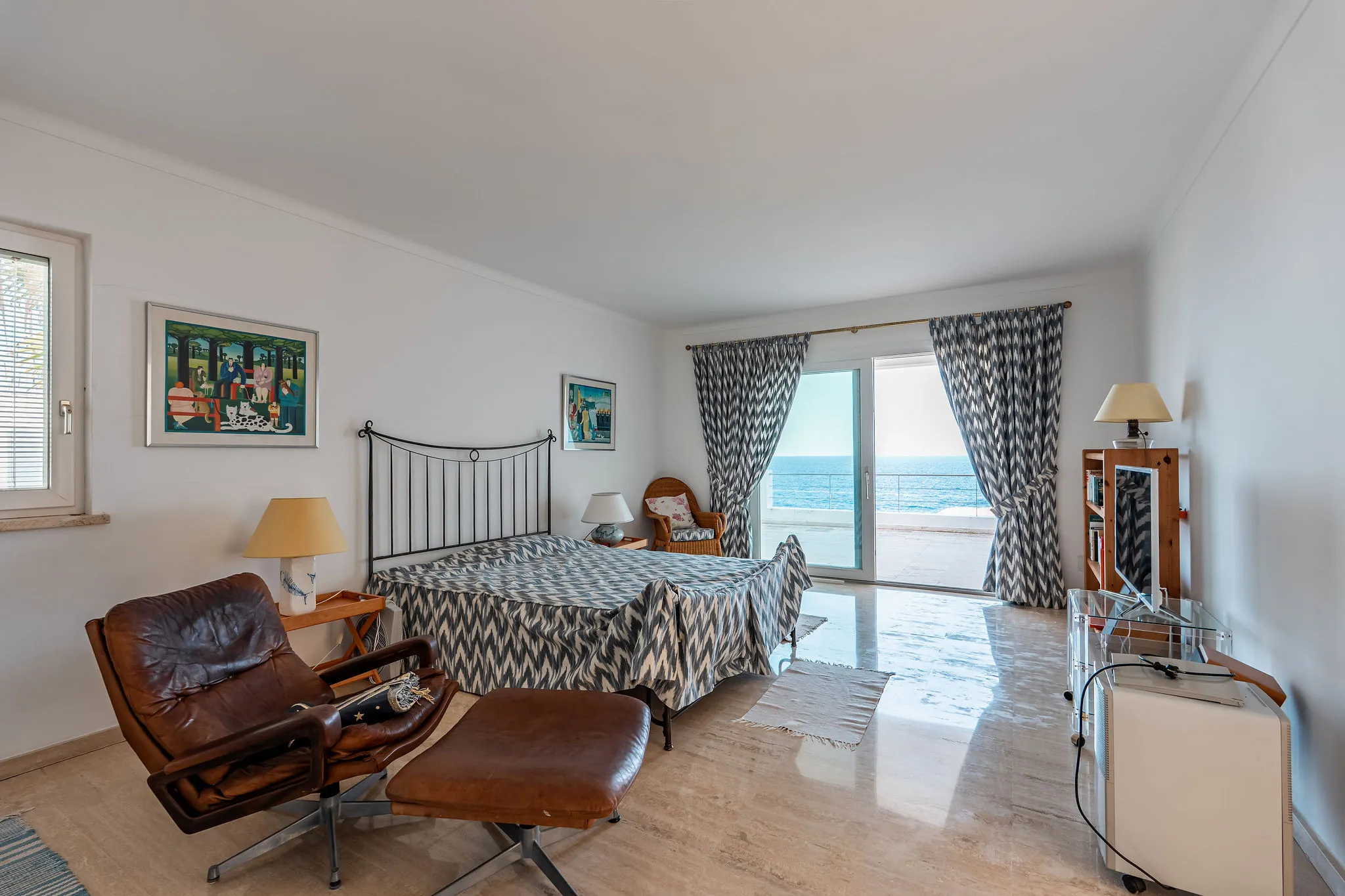 Fantastische villa in de eerste zeelijn-12