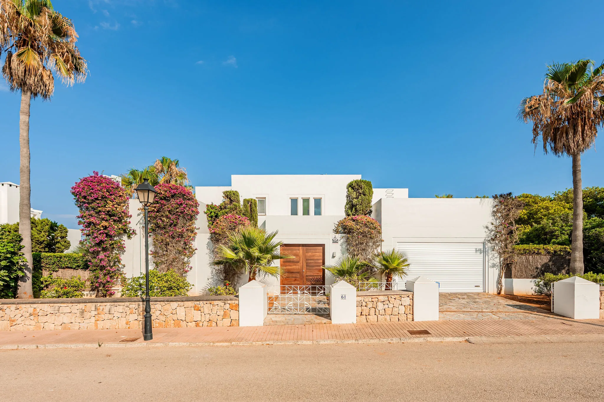 Fantastica villa in prima linea mare-17