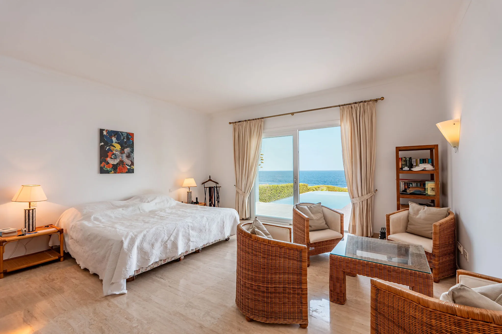 Fantastica villa in prima linea mare-11