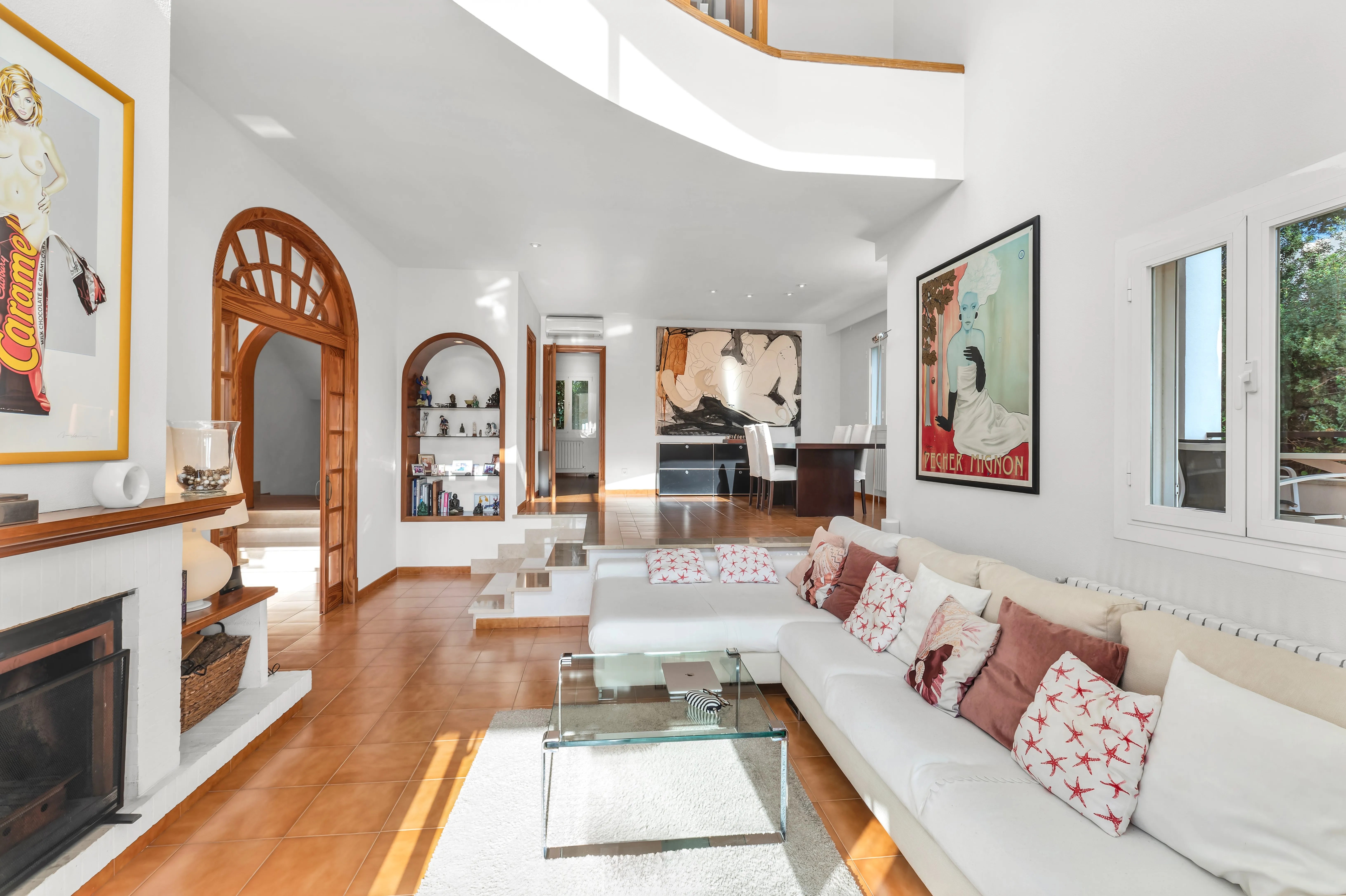 Villa familiale avec vue sur la mer dans une belle région-3