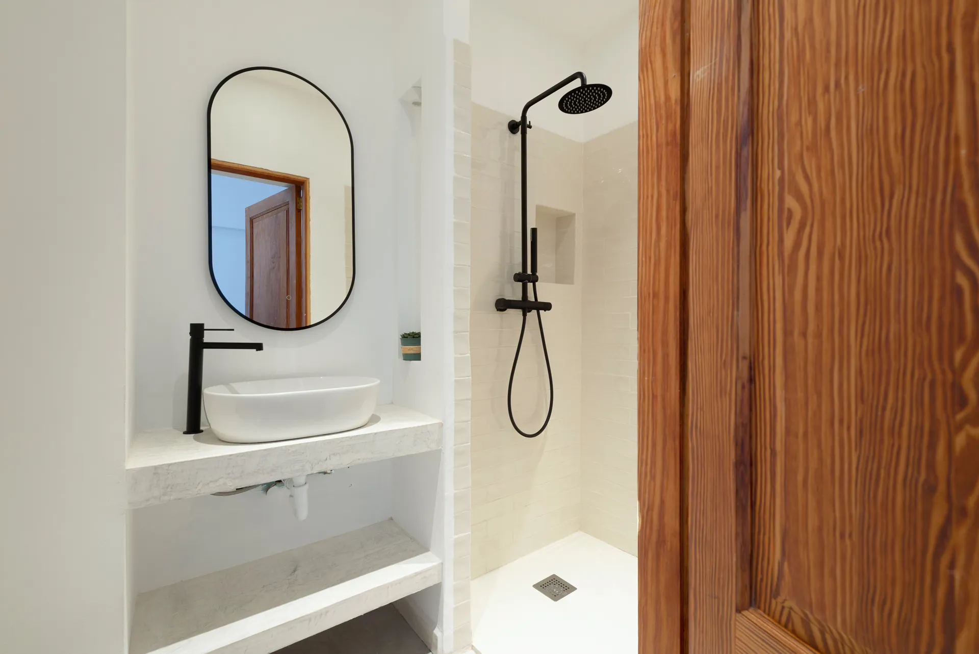 Excel·lent oportunitat a Sa Pobla – Casa de poble totalment reformada amb llicència de lloguer vacacional-6