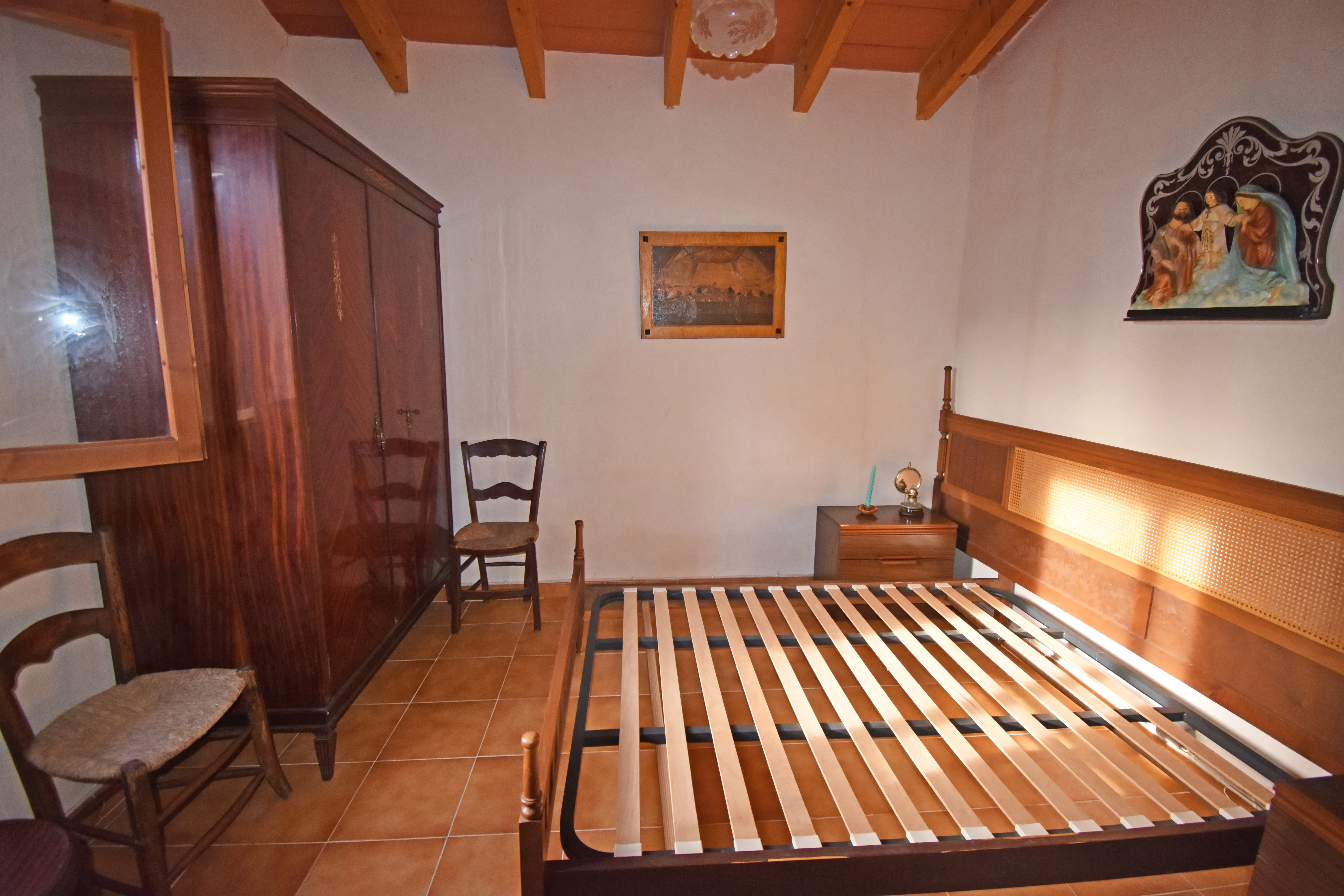 Autèntica casa de camp per a reformar-6