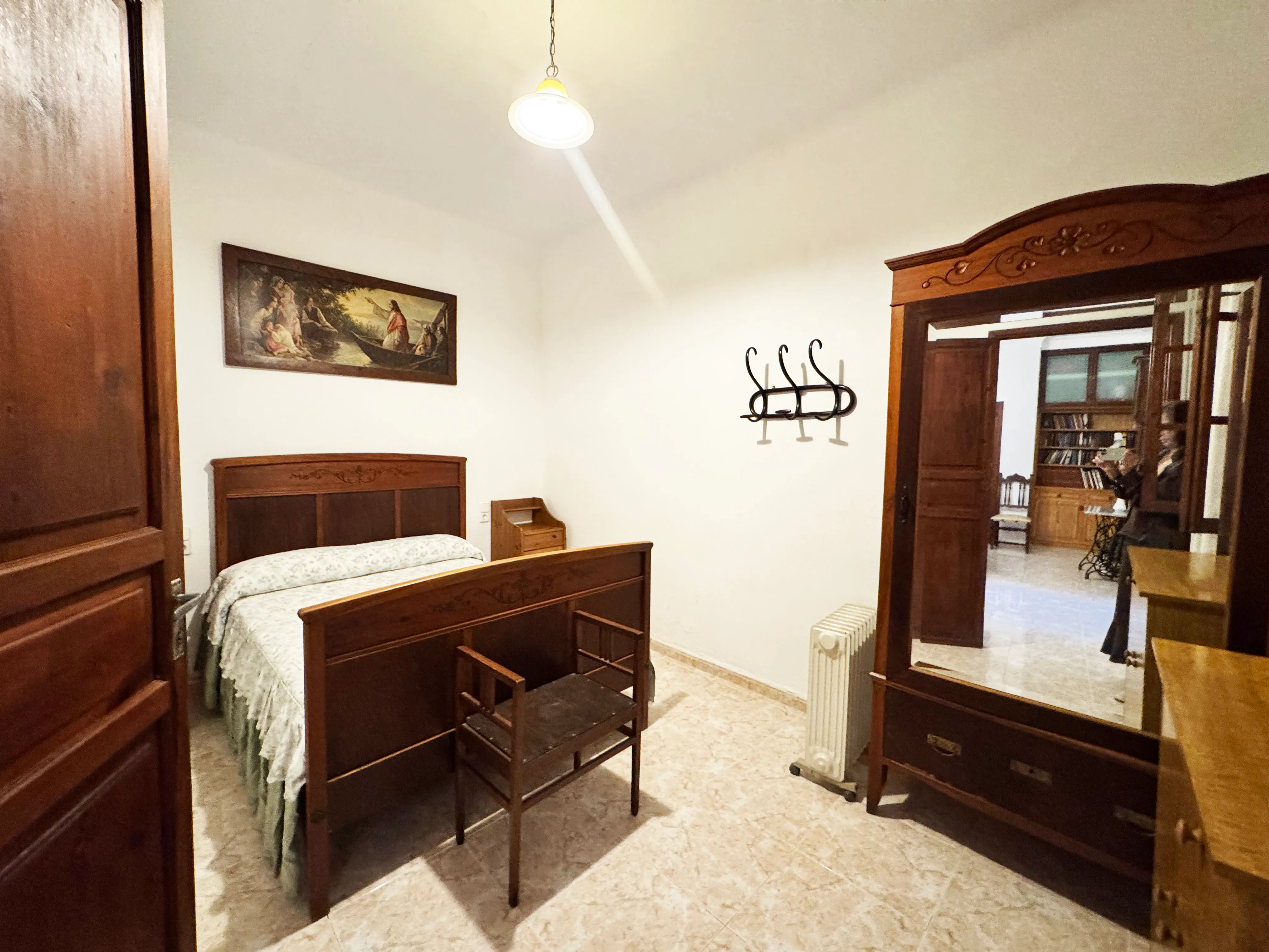 Ground-floor townhouse with expansion potential and beautiful garden-10