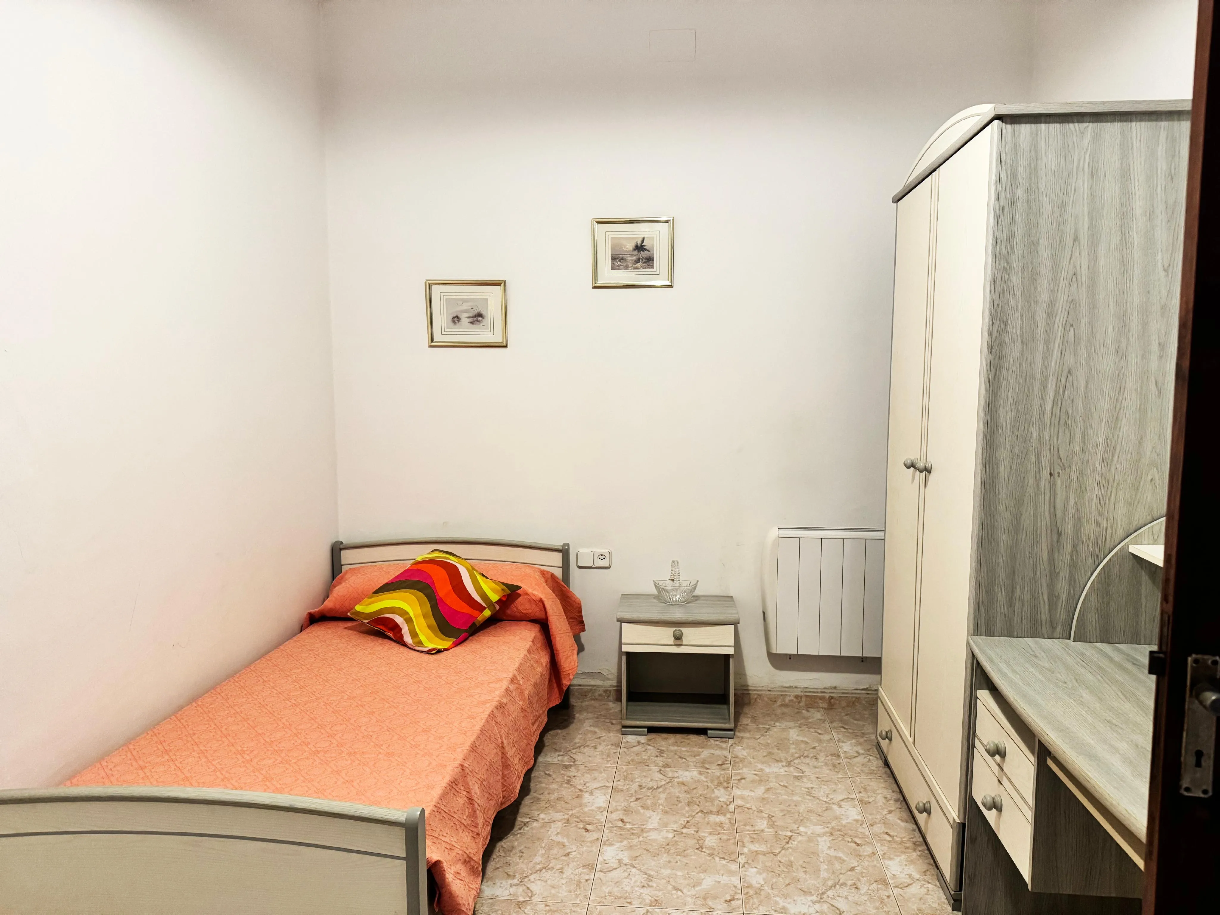 Etplans rækkehus med mulighed for udvidelse og smuk have-12