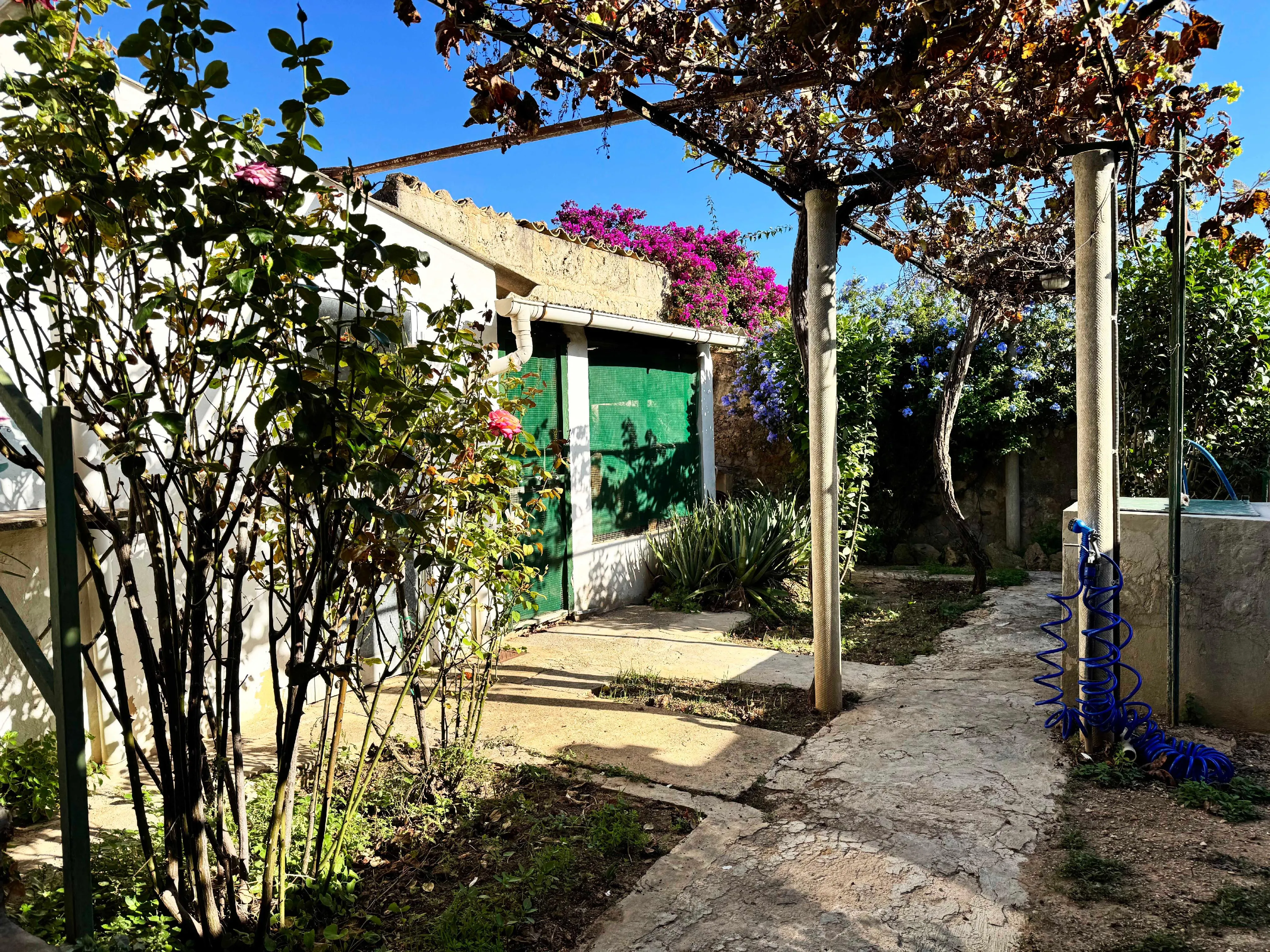 Maison de ville de plain-pied avec potentiel d'agrandissement et magnifique jardin-18