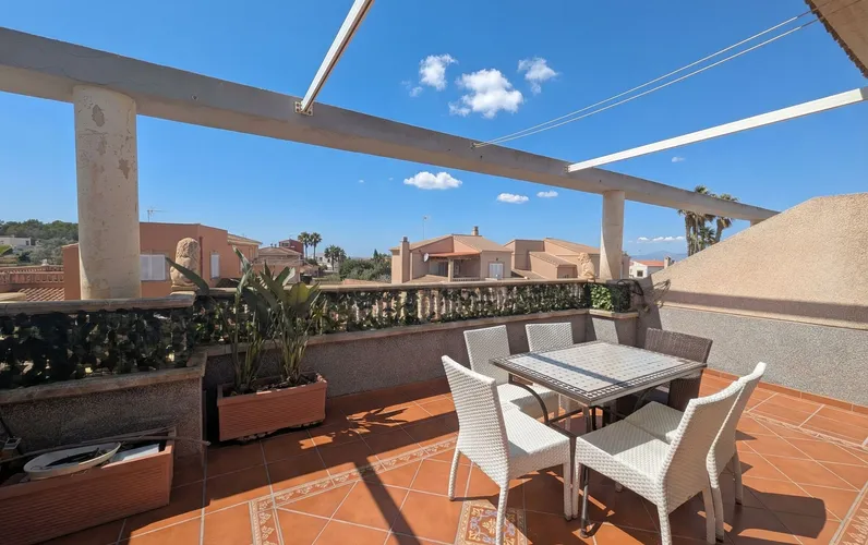 Wunderschöne Wohnung in Bahia Blava