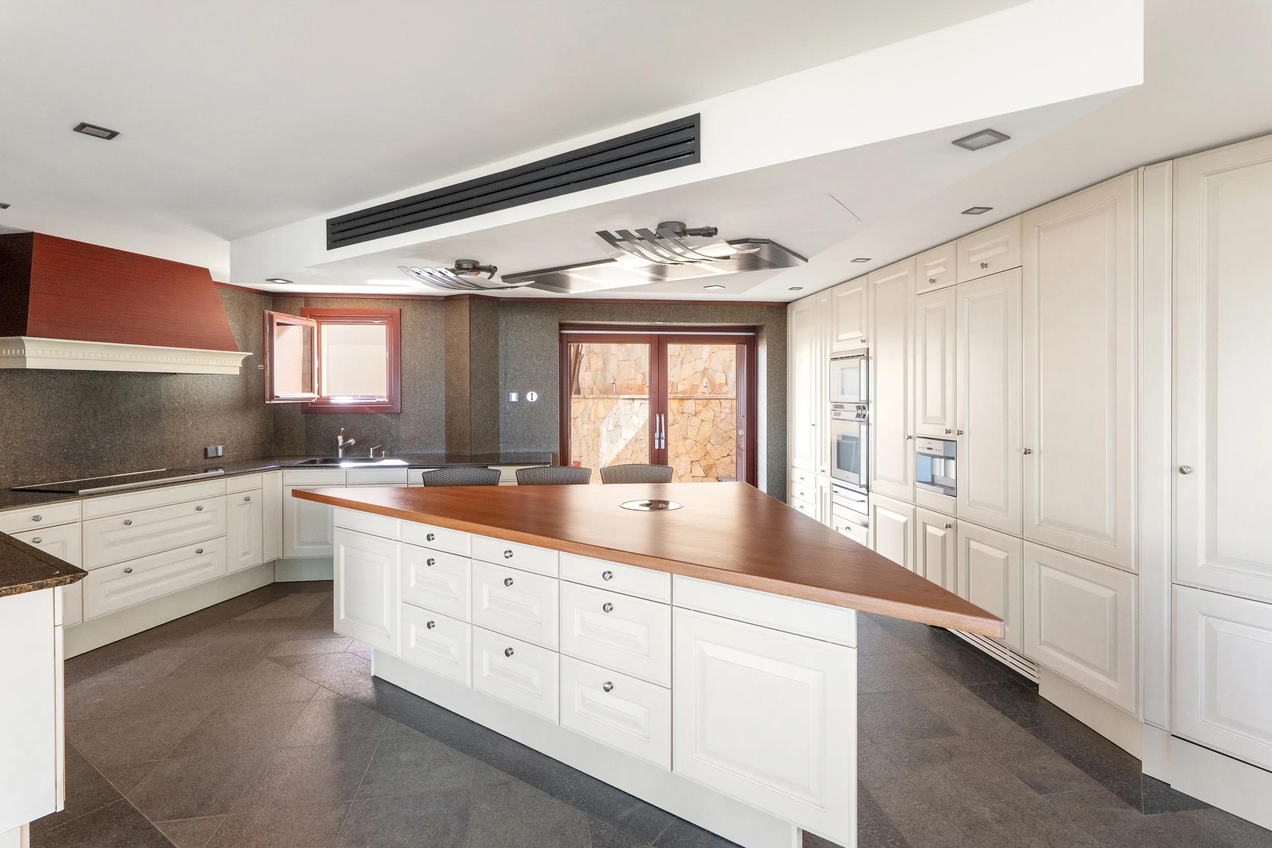 Magnifique villa avec vue imprenable sur la mer-12