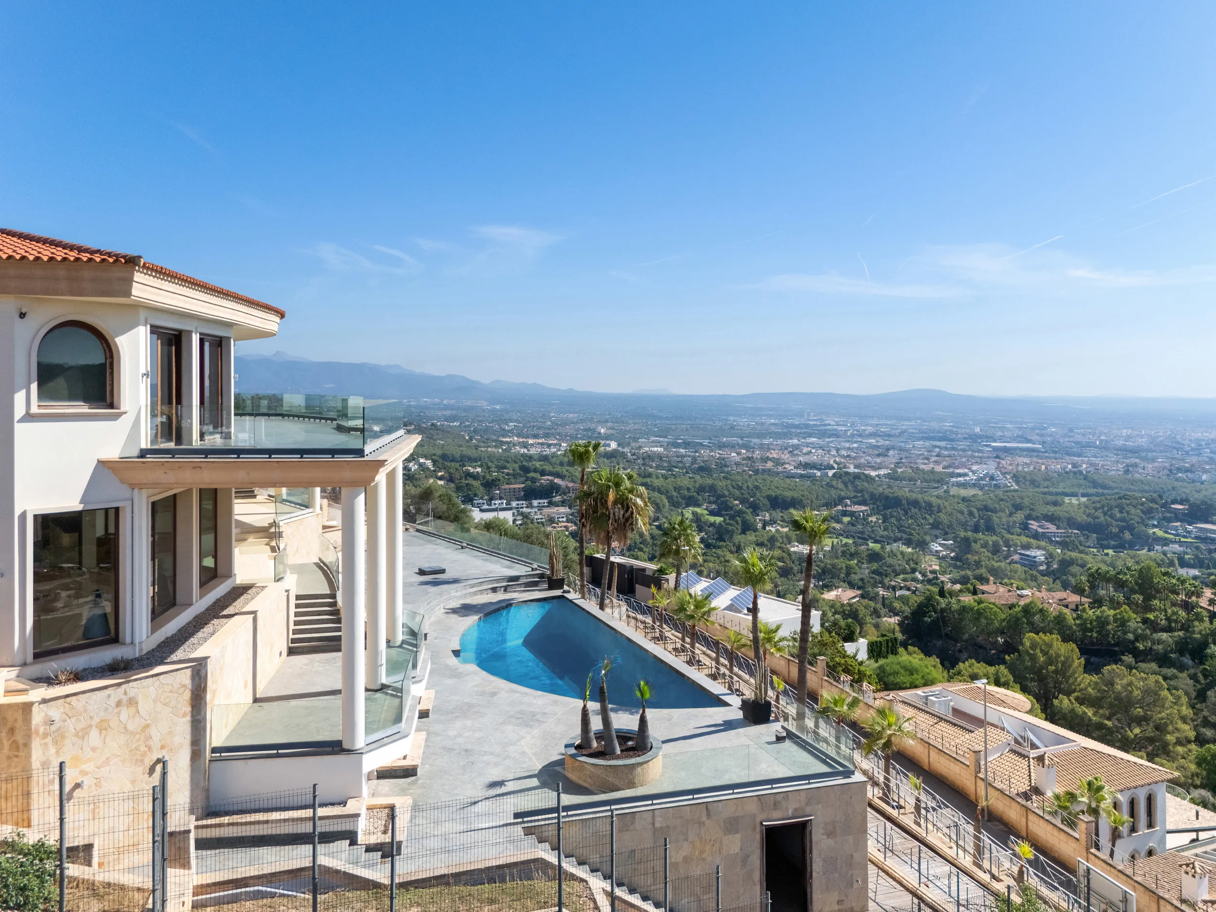 Magnifique villa avec vue imprenable sur la mer-2