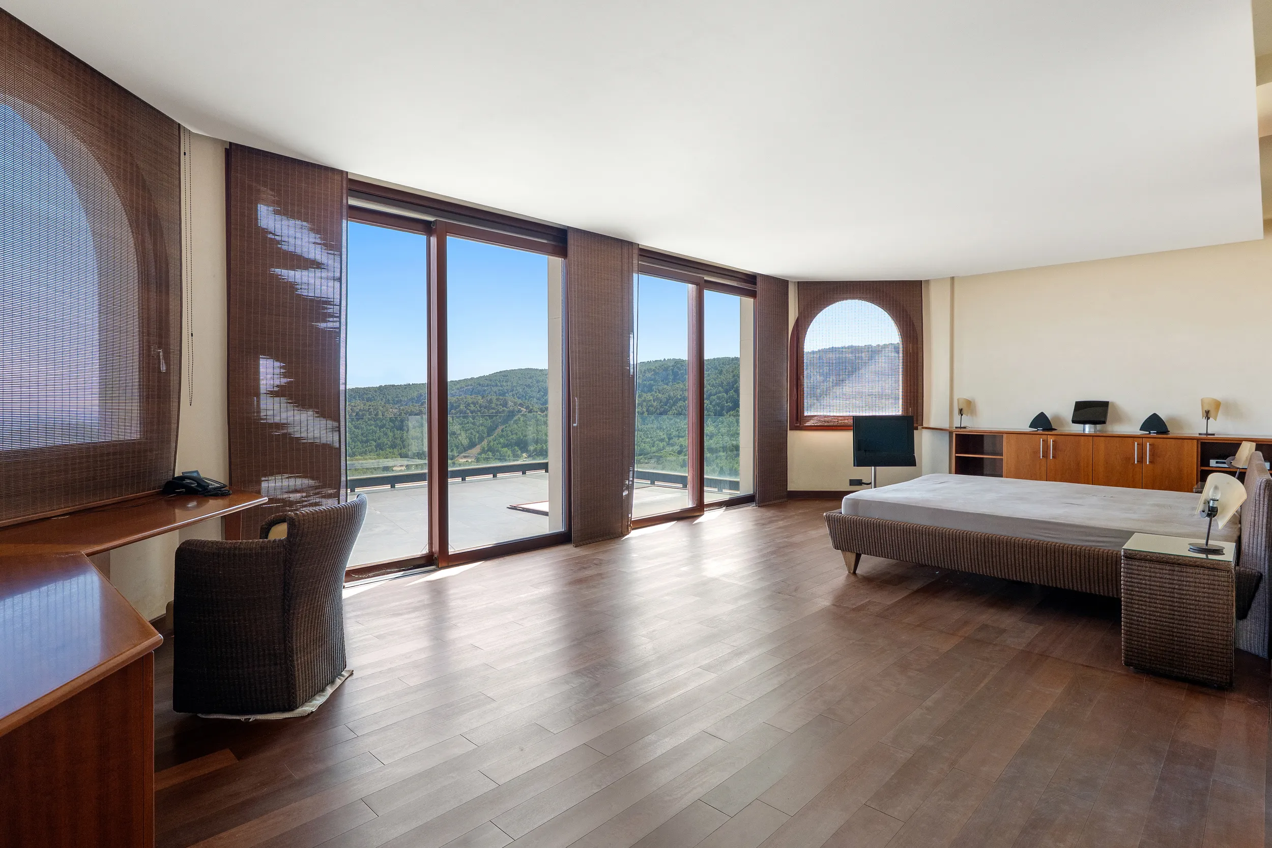 Magnifique villa avec vue imprenable sur la mer-14