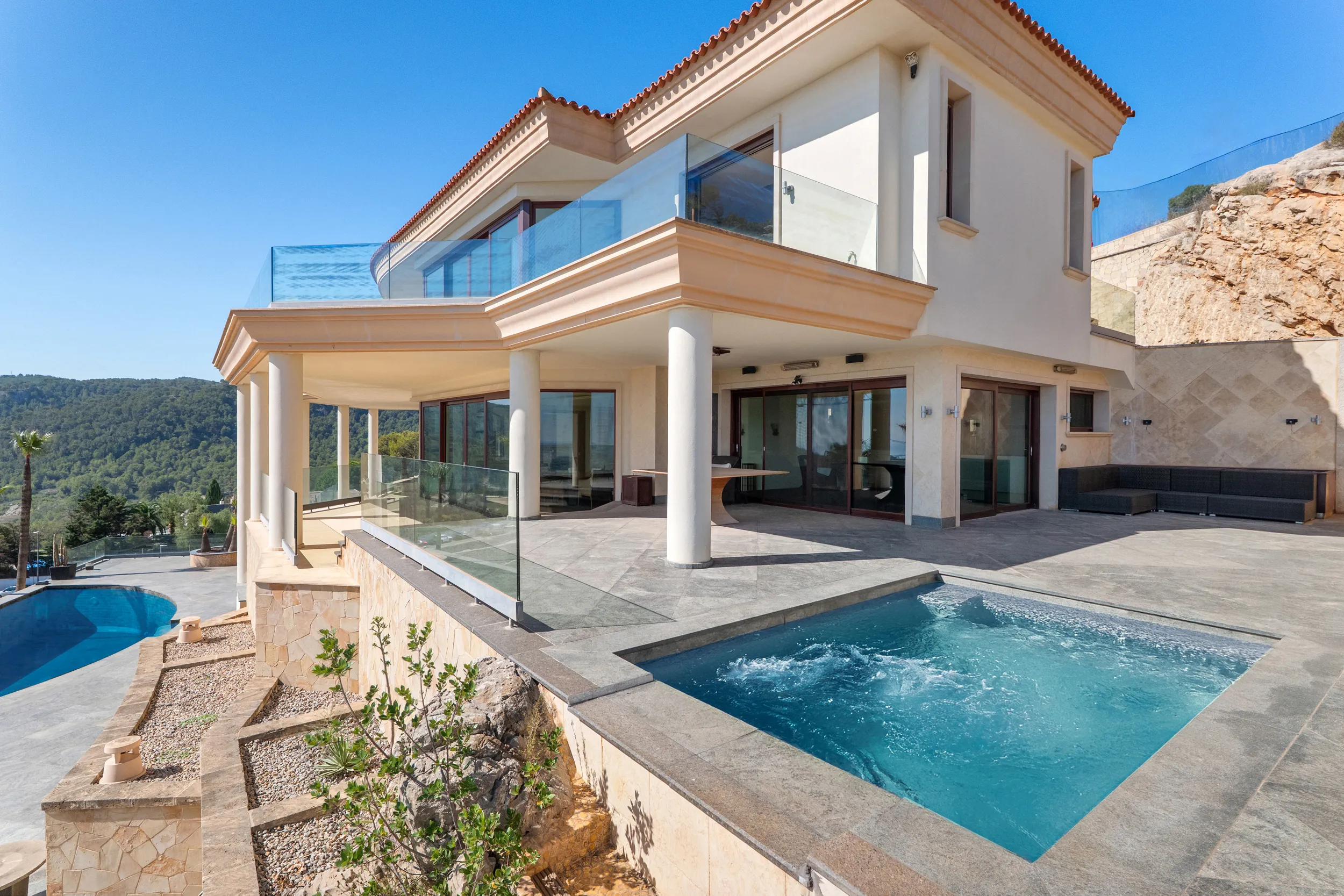 Magnifique villa avec vue imprenable sur la mer-26