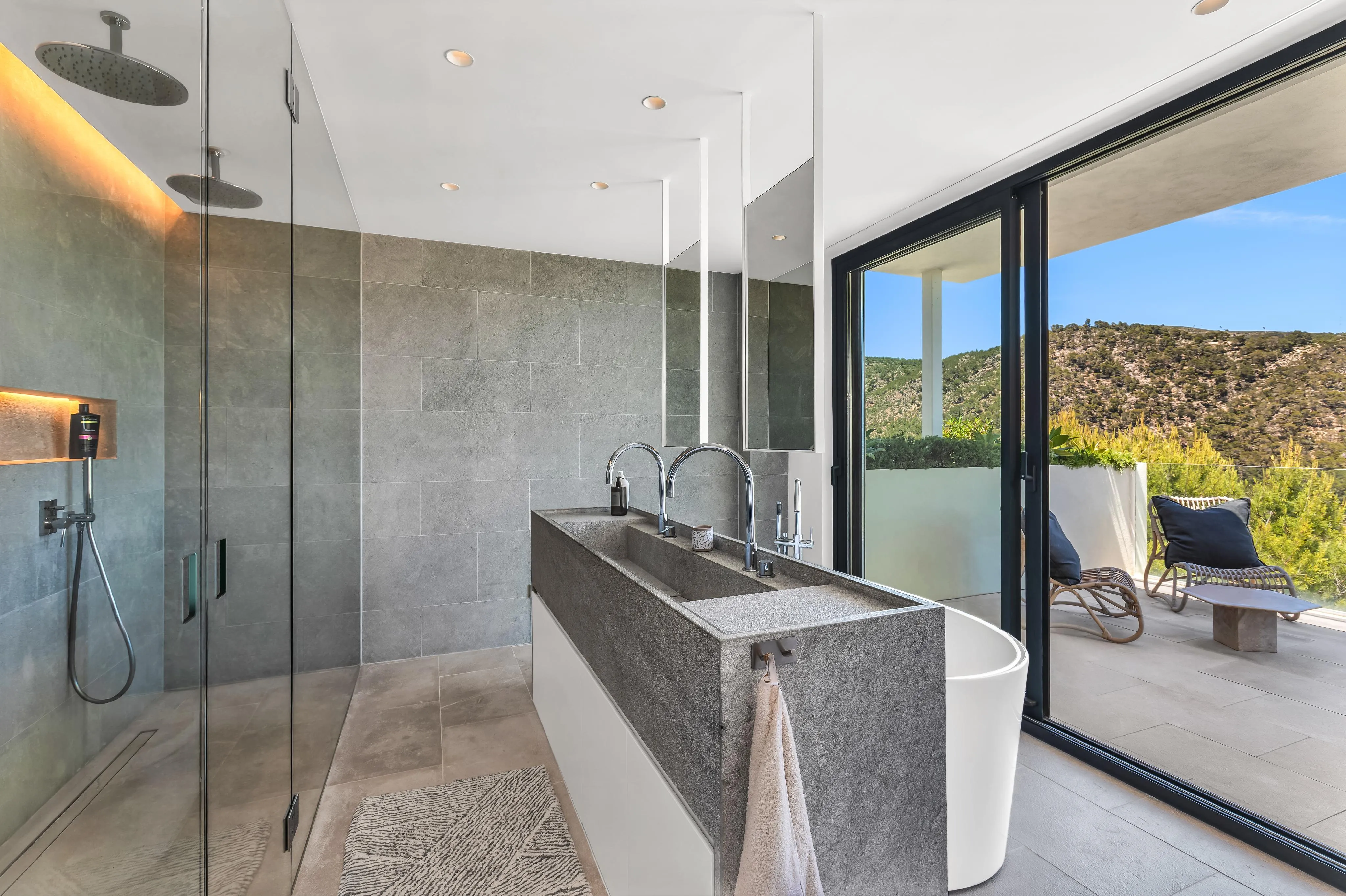 Luxusvilla mit Meerblick in Costa d'en Blanes-12