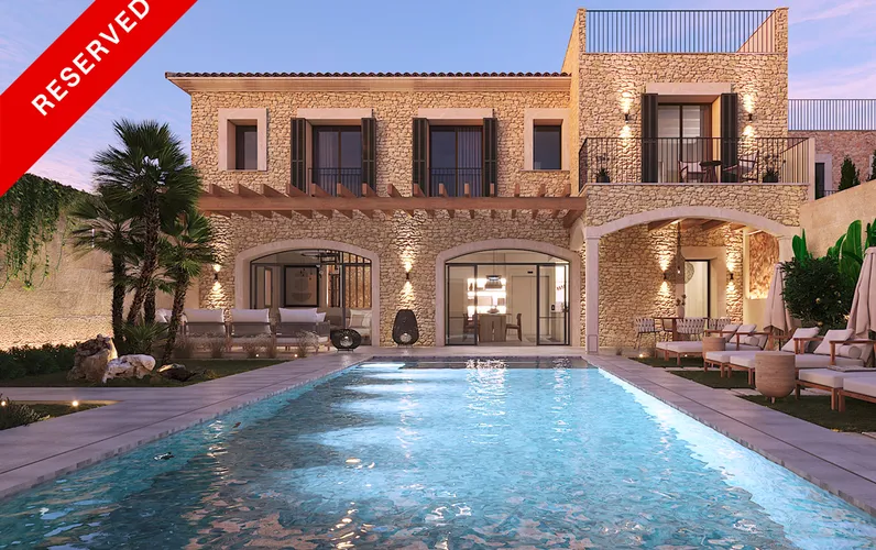 Exclusive village house with luxury garden