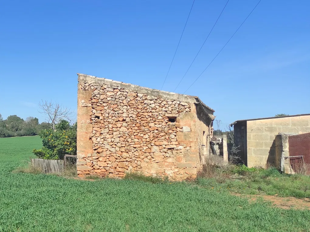 Parcel·la rural amb permís d'obres a prop de Llubi-3