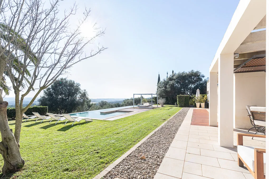 Wysokiej jakości wiejski dom w ekskluzywnej lokalizacji-4