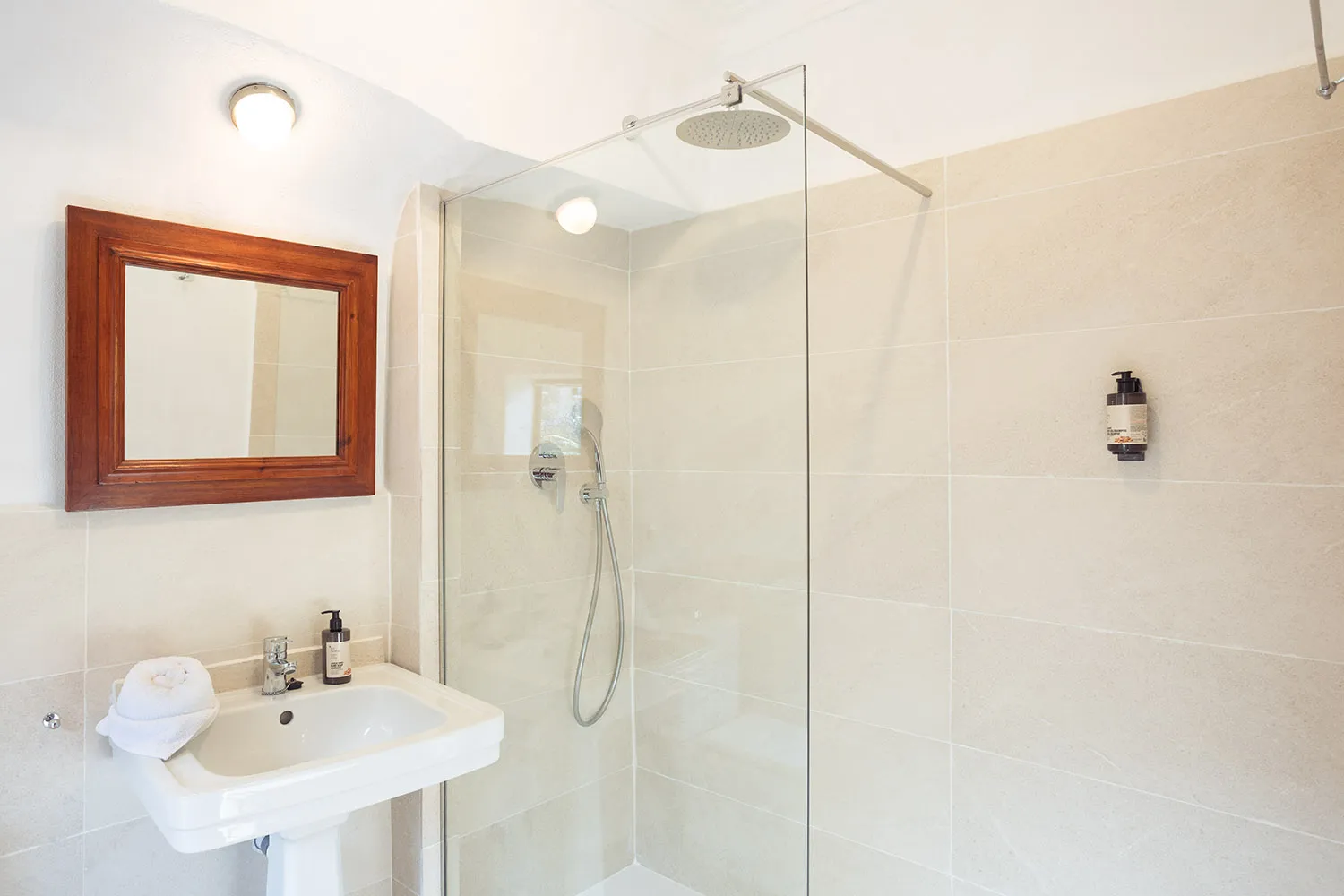 Uroczy hotel butikowy w pięknym Estellencs-23