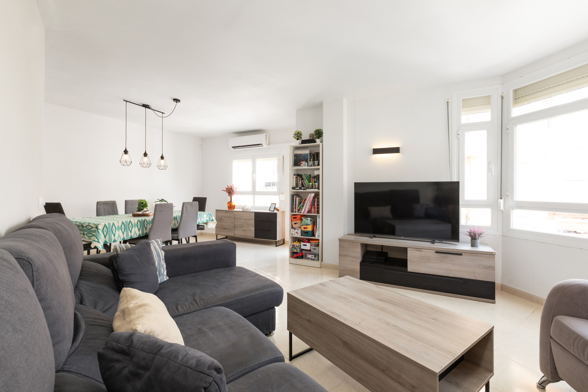 Spacious flat in Santa Catalina with plenty of natural light-3