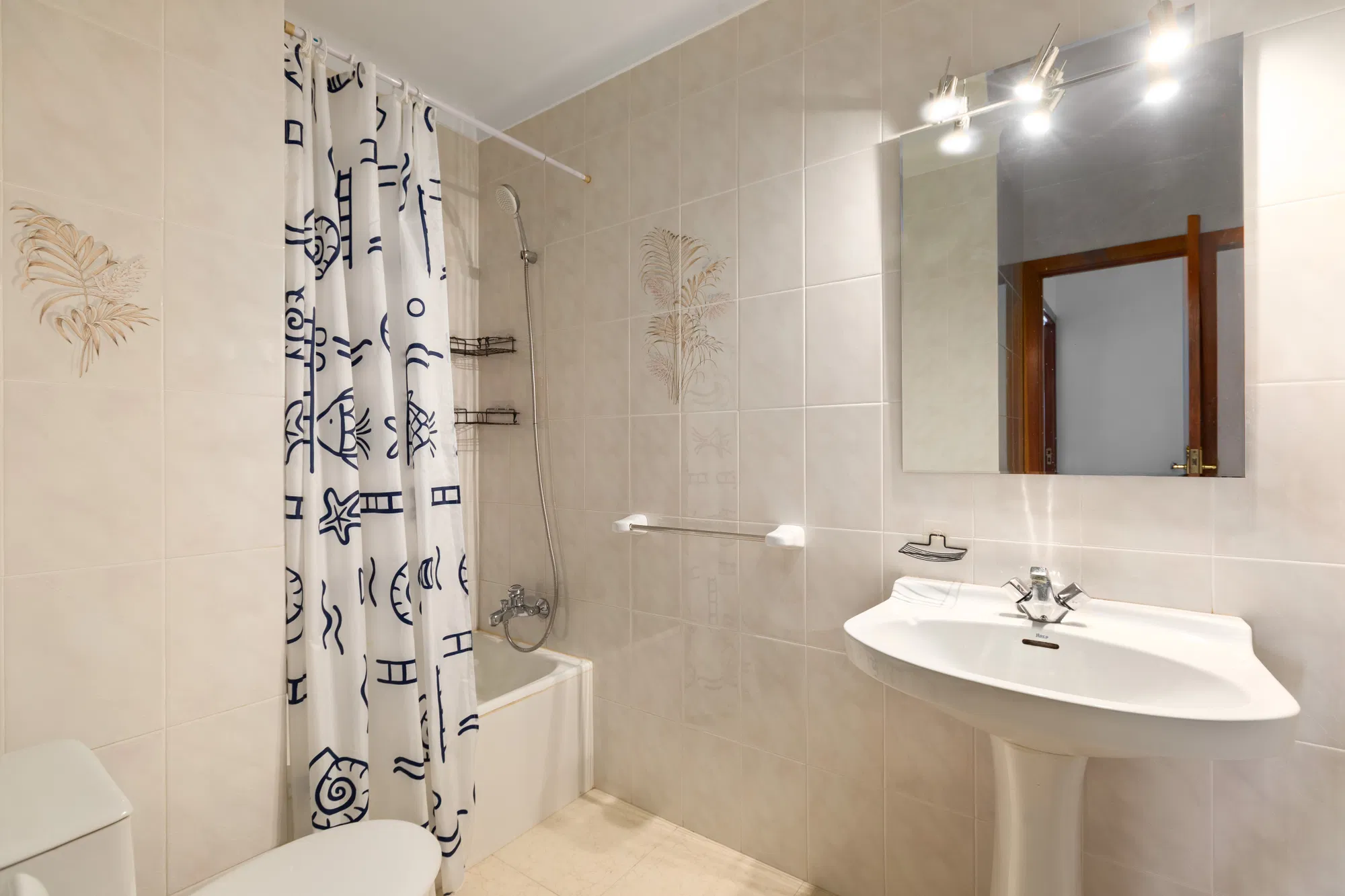 Spacious flat in Santa Catalina with plenty of natural light-14