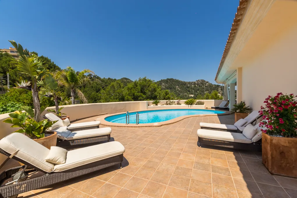 Lujosa villa con fantásticas vistas al mar-5