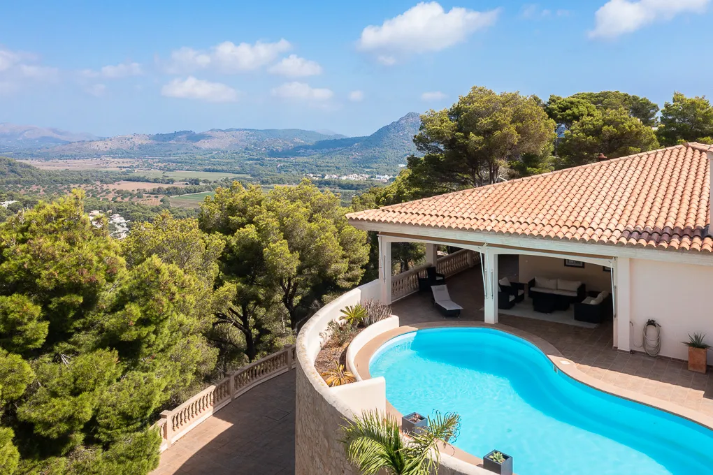 Lujosa villa con fantásticas vistas al mar-3