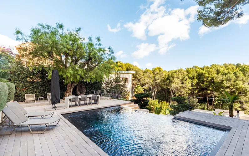 Portals beach stunner