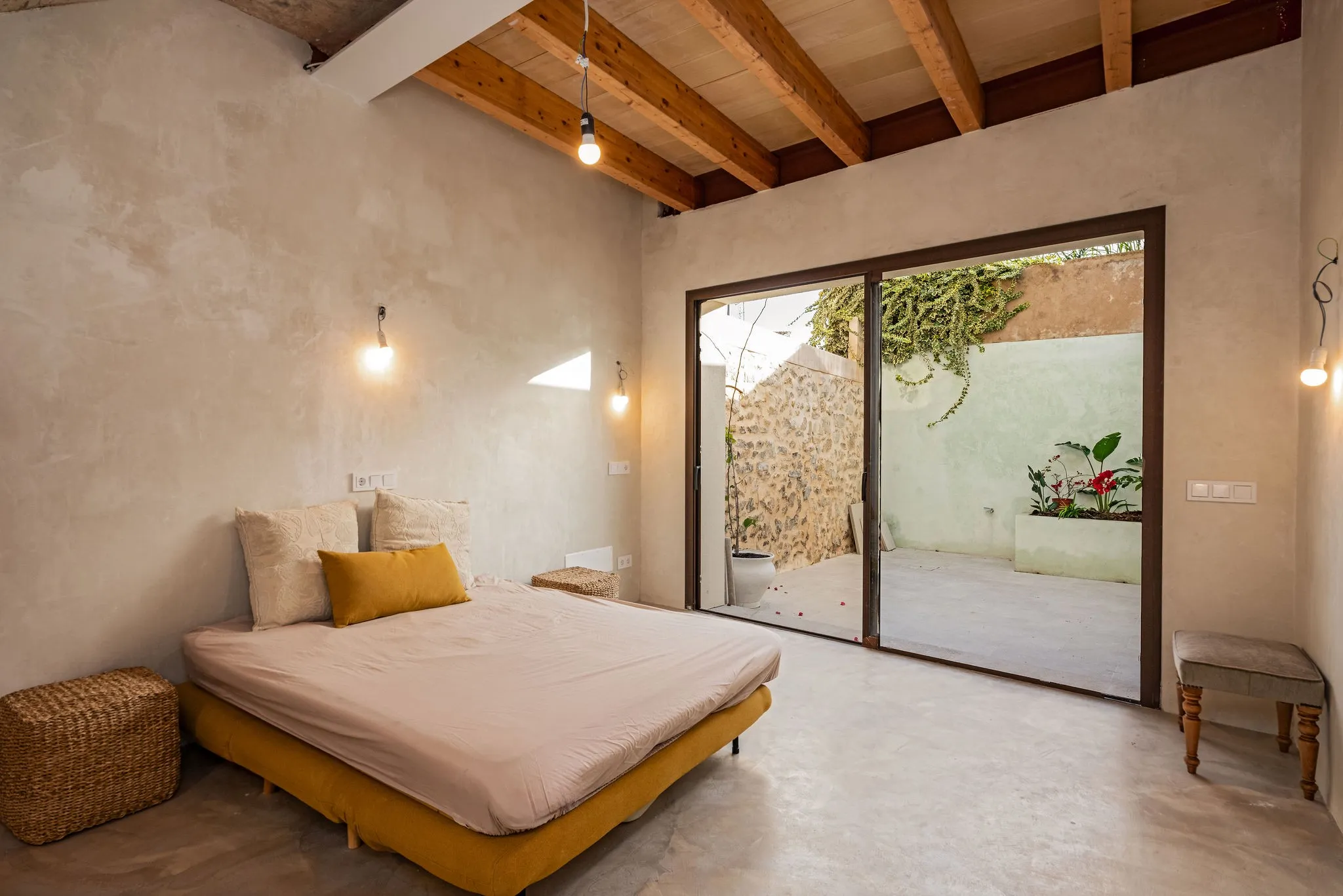 Moderna casa adossada de nova construcció amb precioses vistes a Artà-4