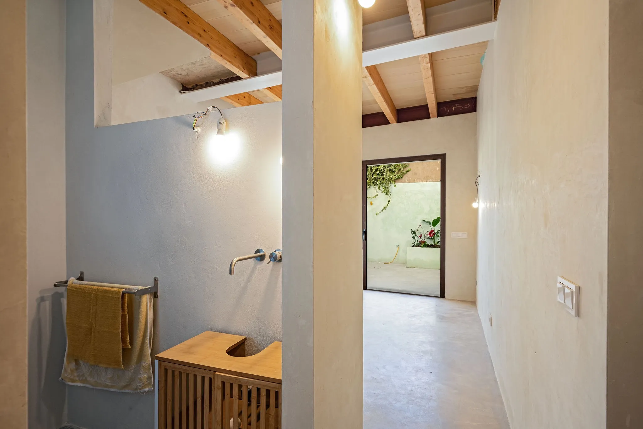 Moderna casa adossada de nova construcció amb precioses vistes a Artà-6