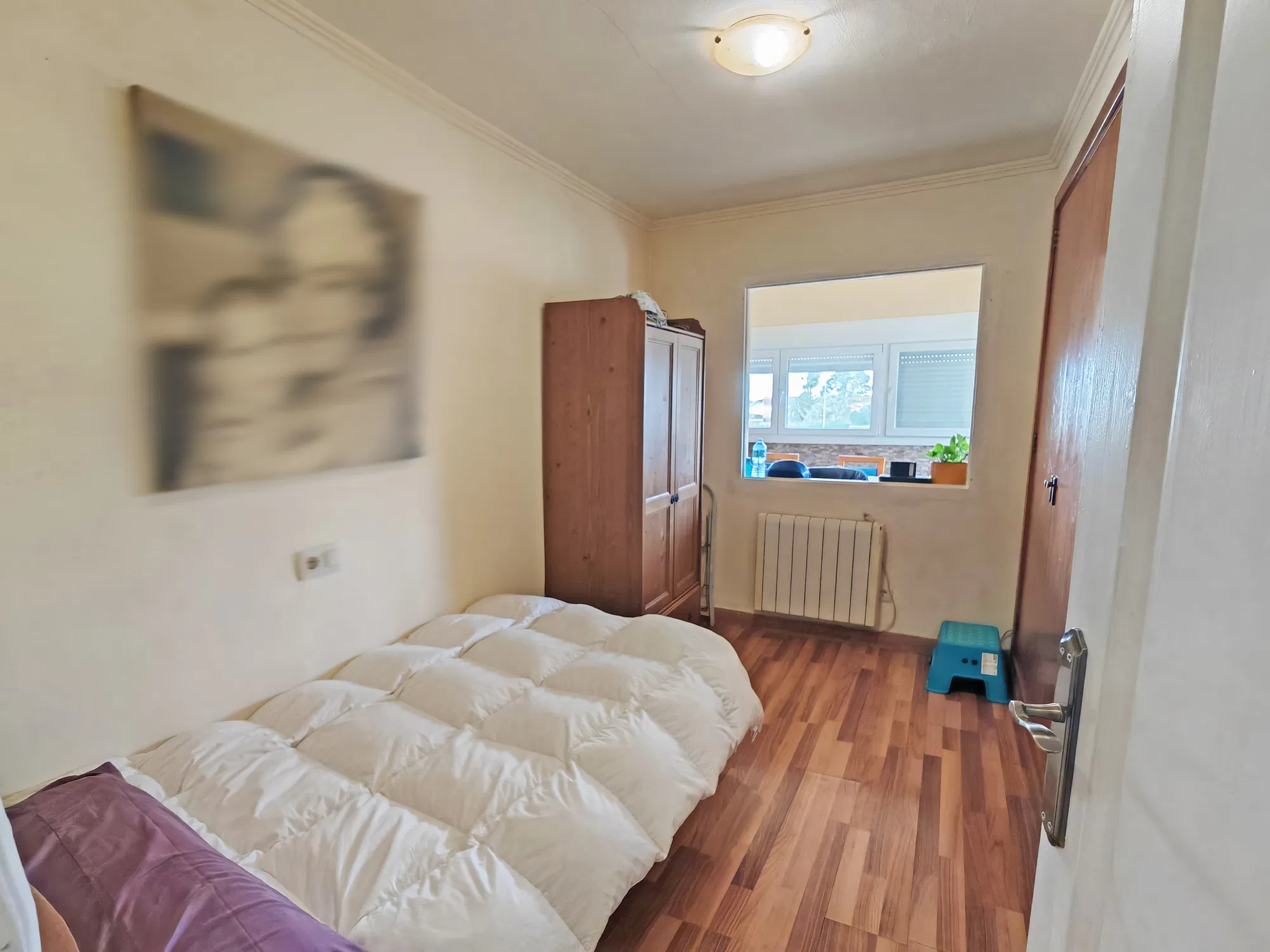 Apartment in a quiet community with pool & parking-9