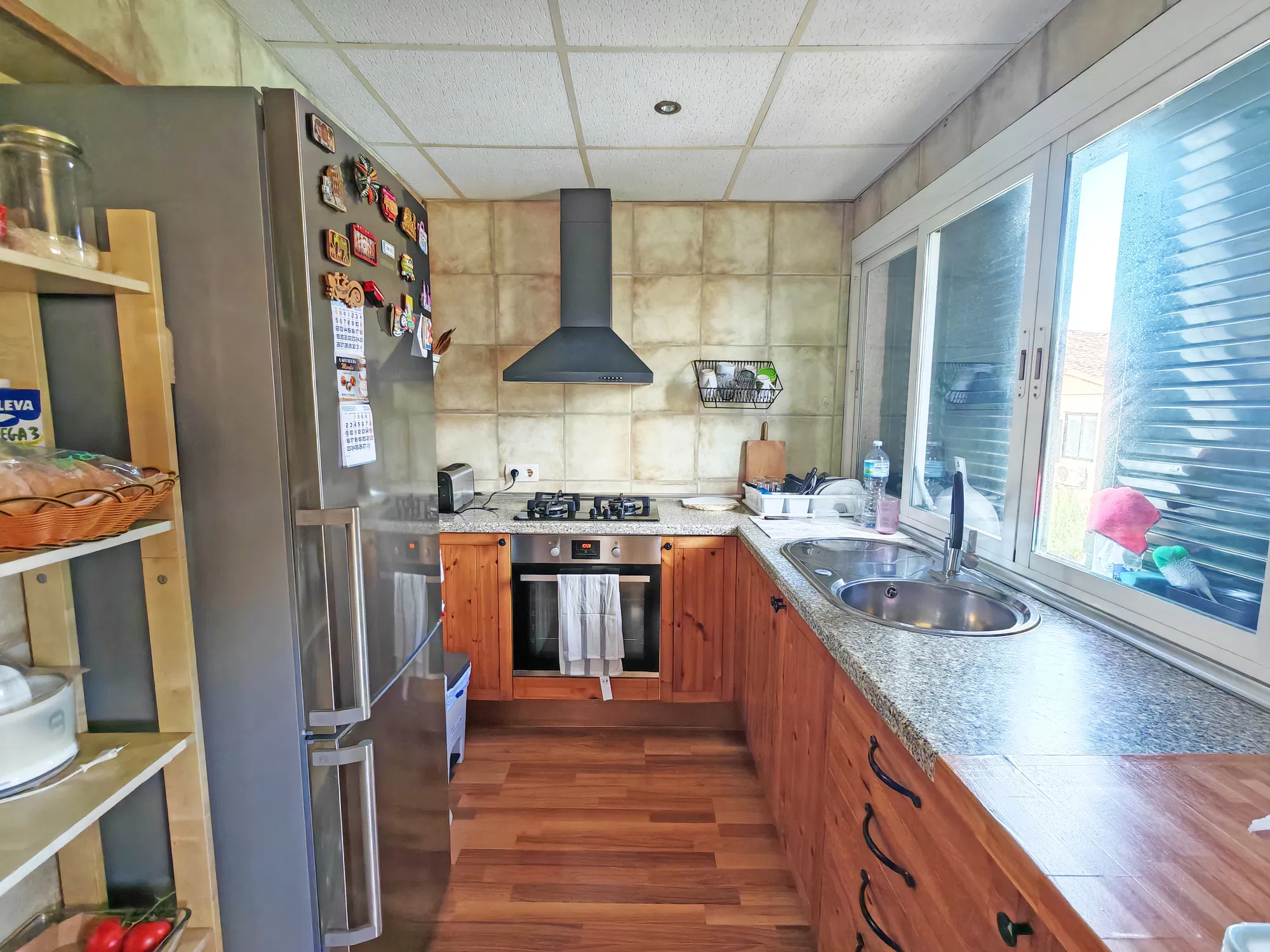 Apartment in a quiet community with pool & parking-5