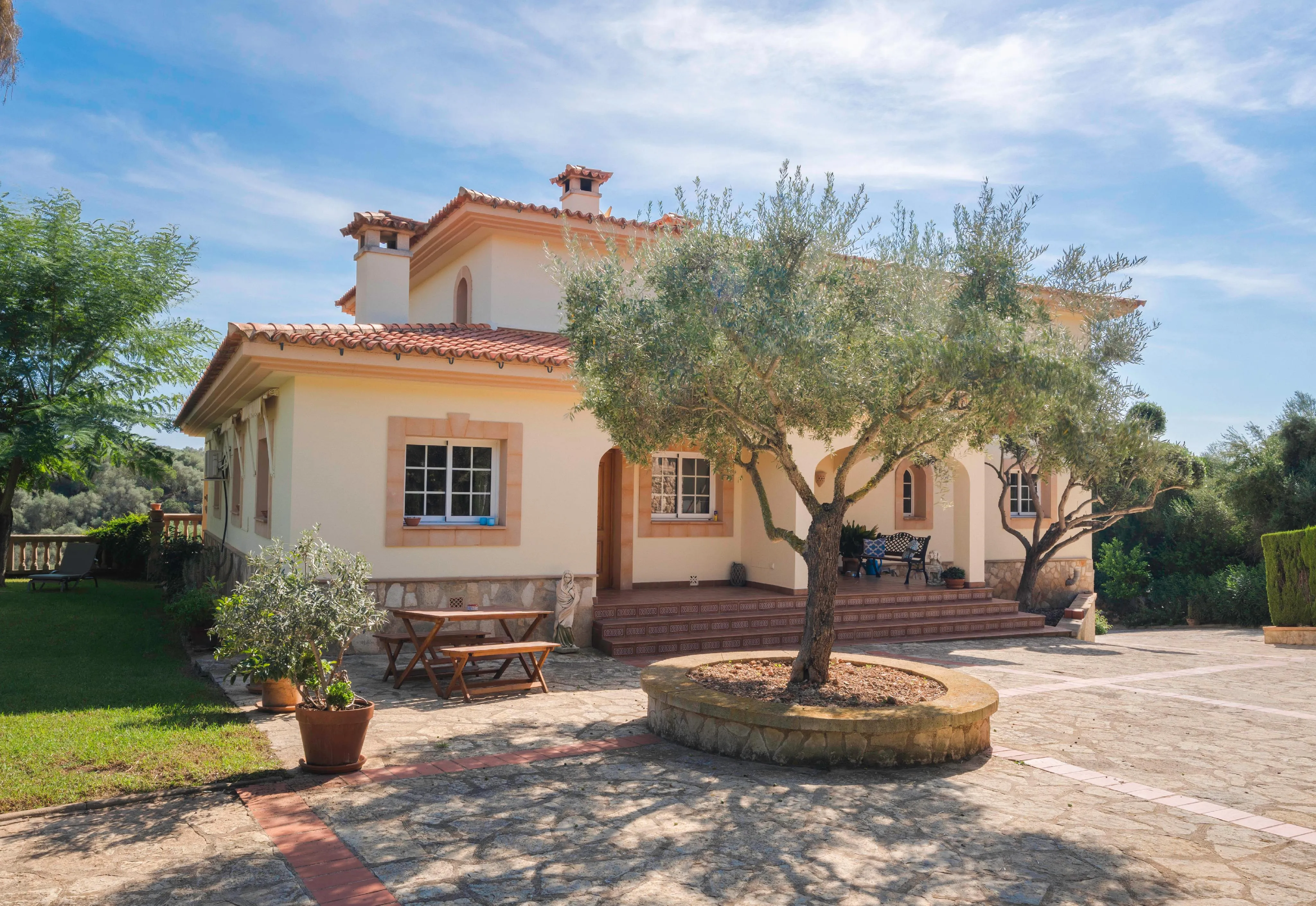 Exclusieve mediterrane woning op een centrale toplocatie met veel extra's-5