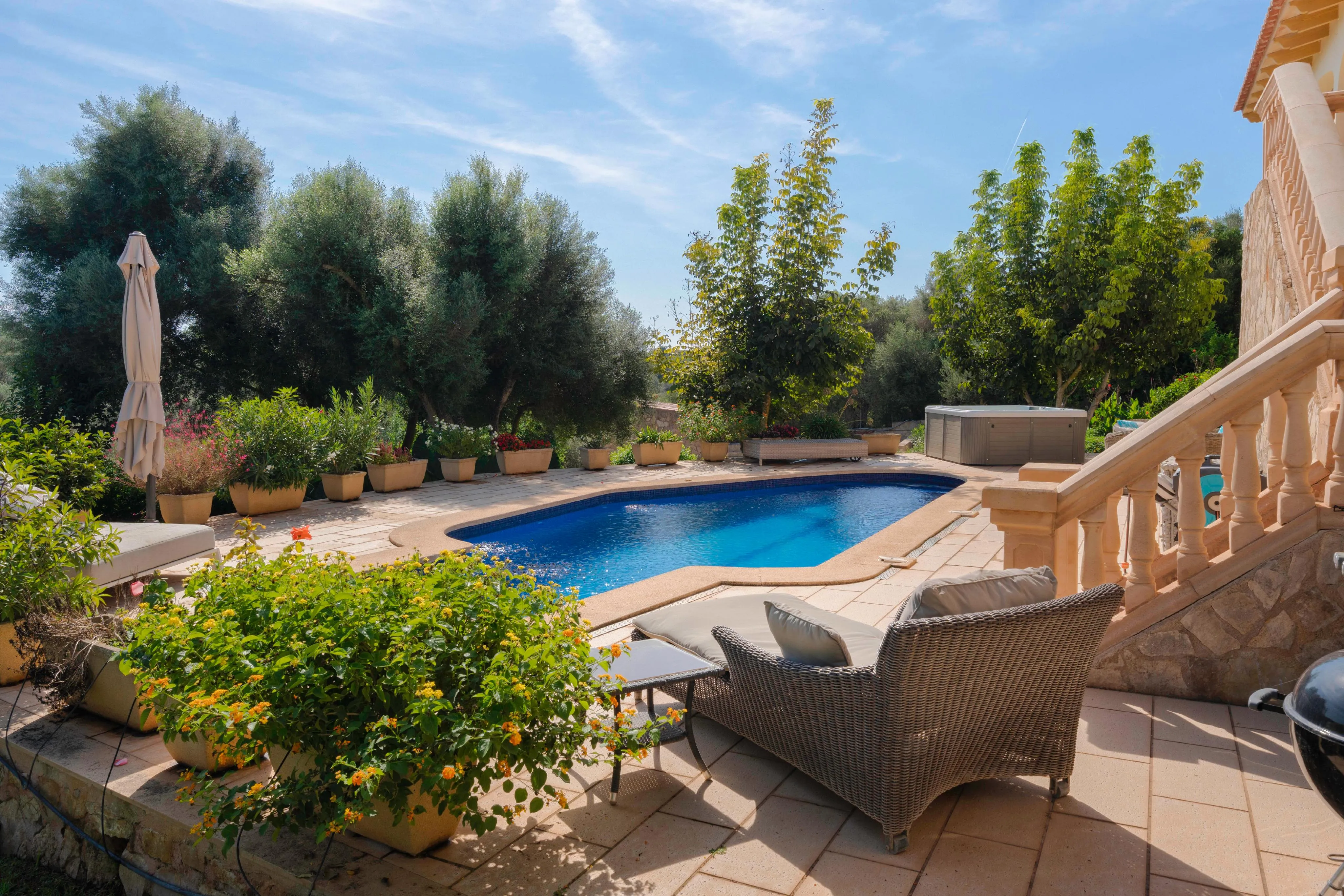 Exclusieve mediterrane woning op een centrale toplocatie met veel extra's-18