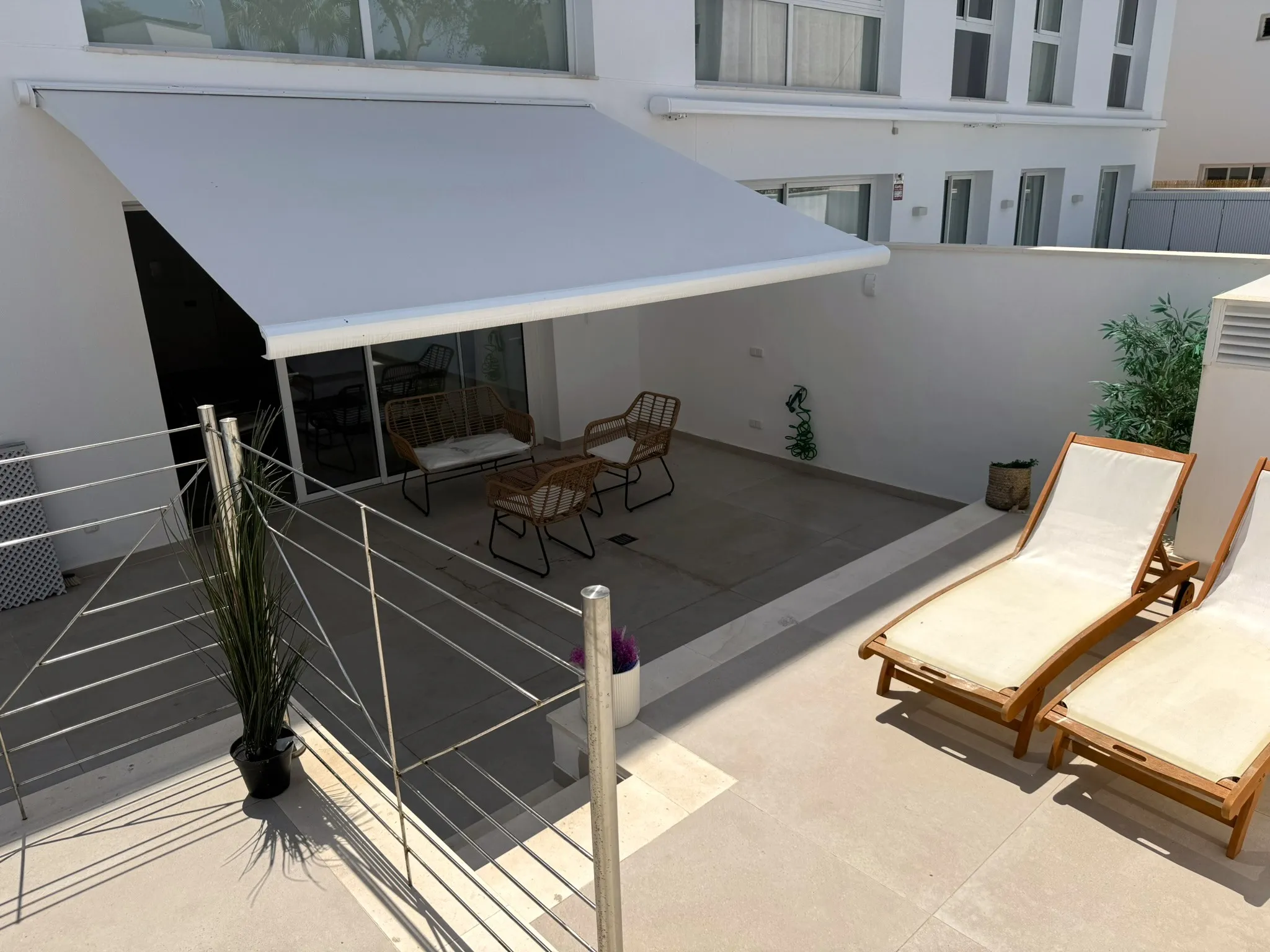 Moderne Wohnung mit Pool und zwei Terrassen-10