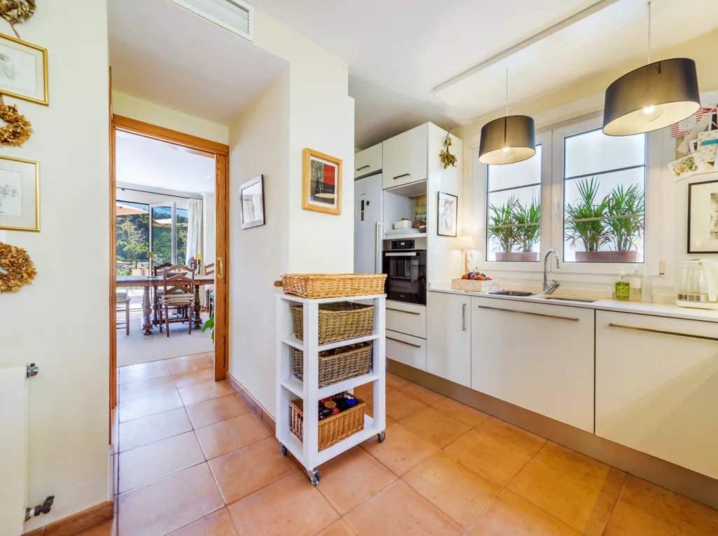 House with amazing views to the harbour of Port Sóller-12