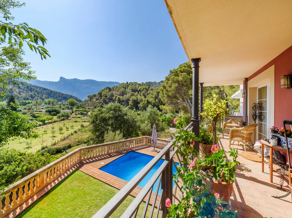 House with amazing views to the harbour of Port Sóller-3