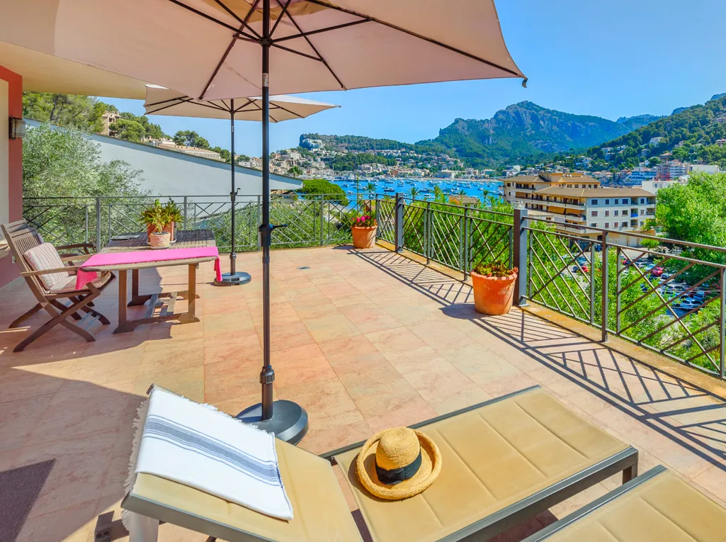House with amazing views to the harbour of Port Sóller-2