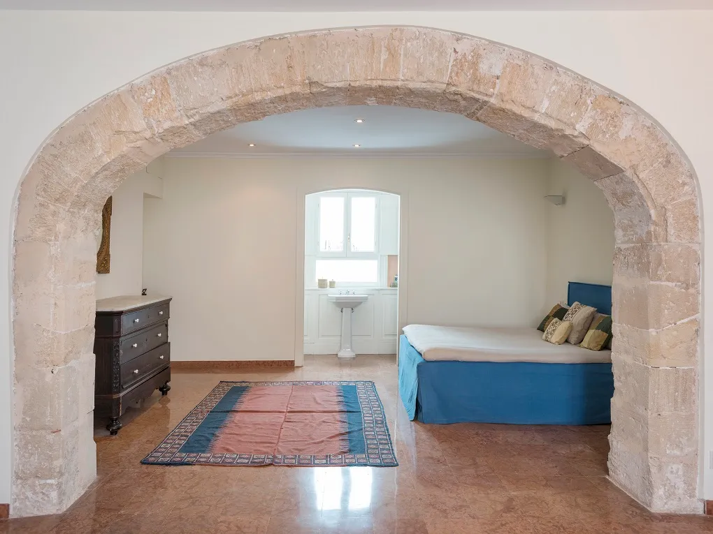 Uniek stadspaleis in Calatrava-16