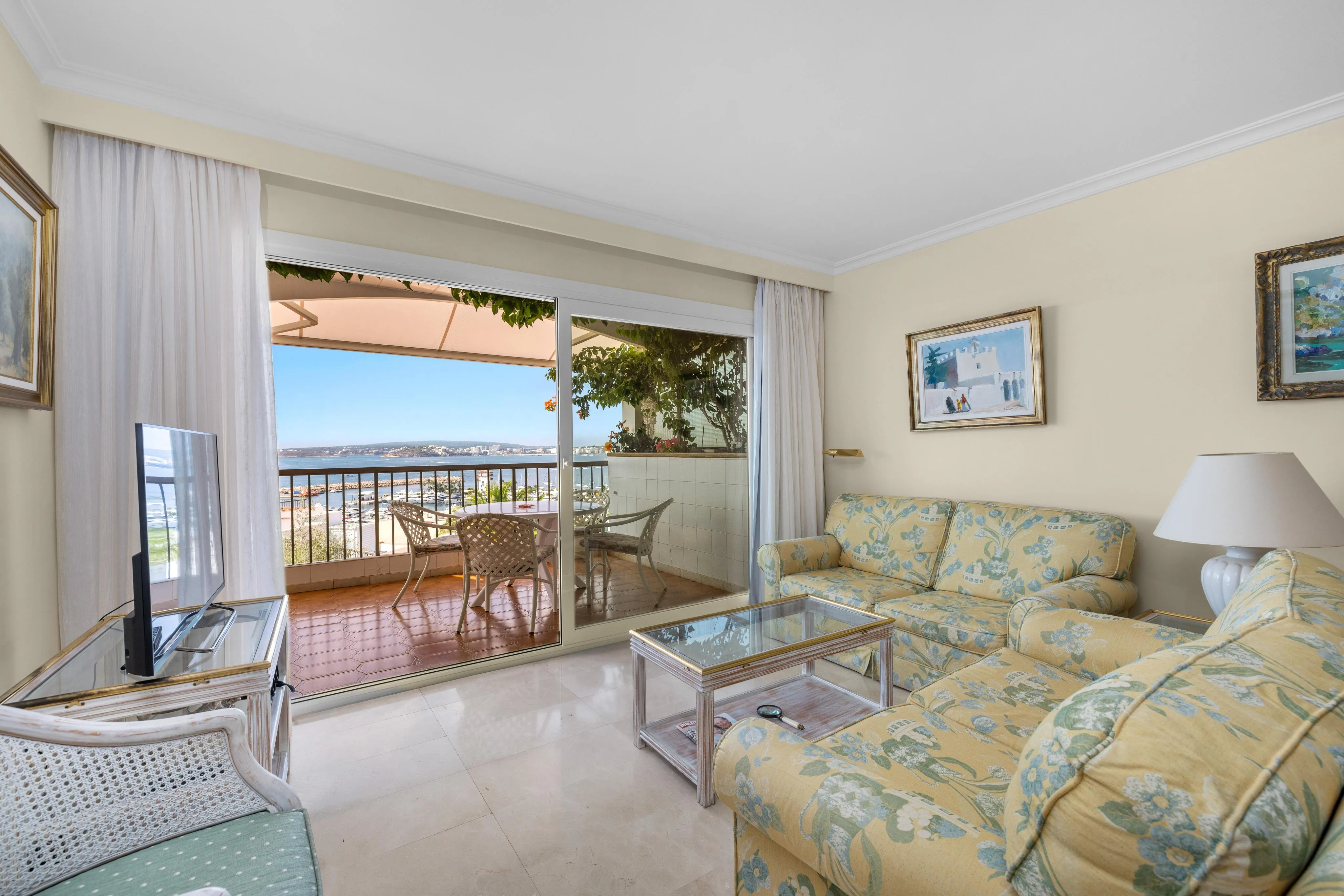 Sea view apartment in Portals-3