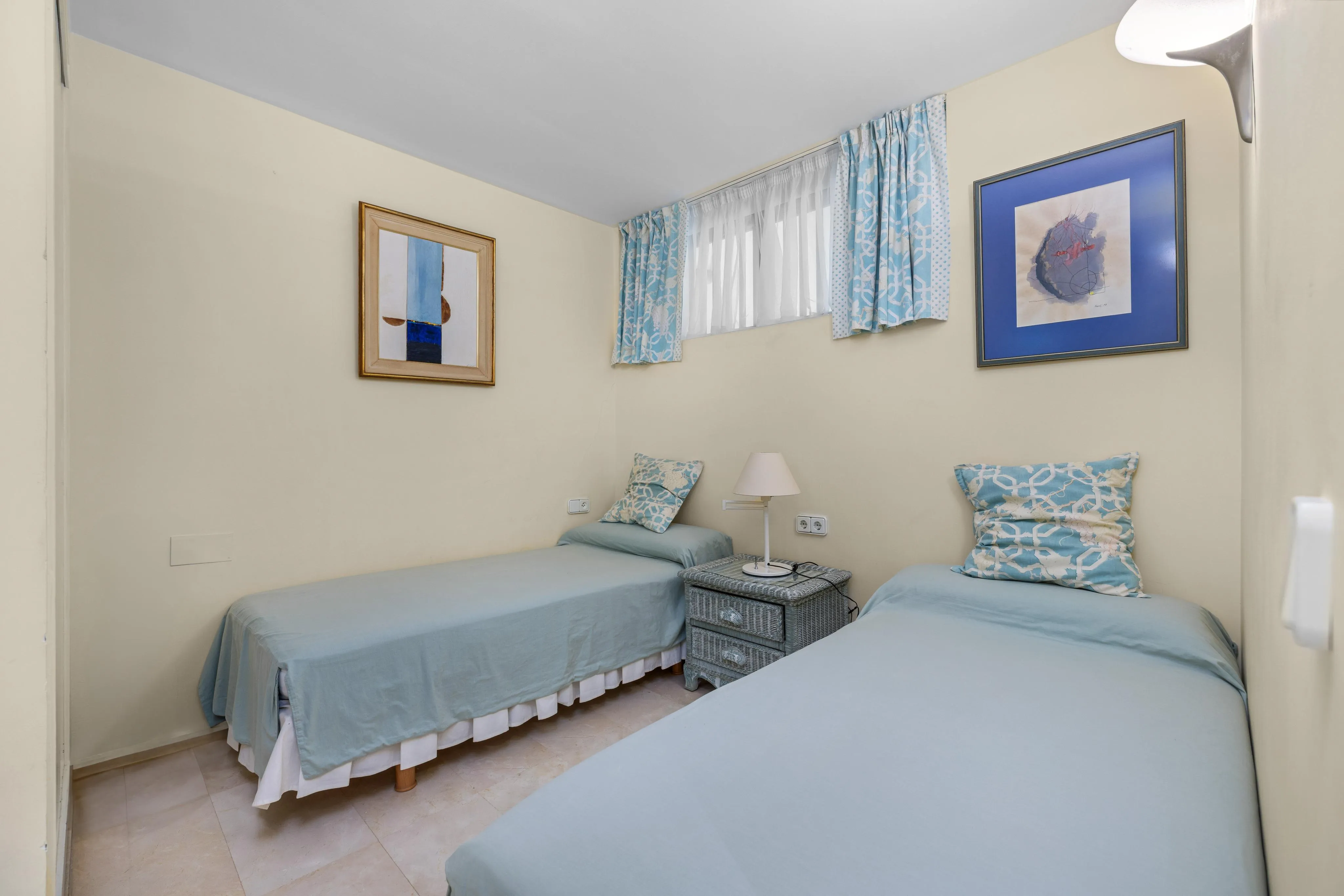 Sea view apartment in Portals-11