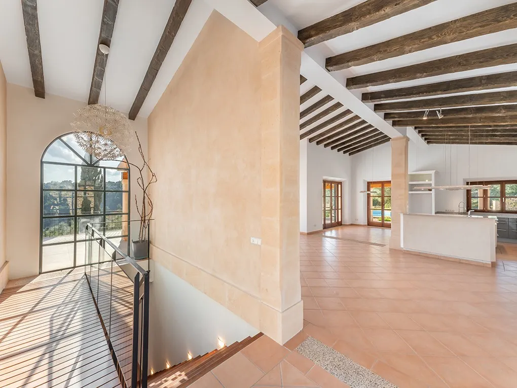 Spacious finca with far-reaching views to the sea-2