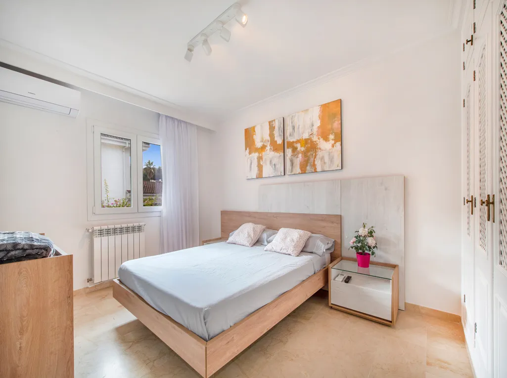 Frontline Villa w doskonałej lokalizacji na sprzedaż, Puerto Alcudia-13