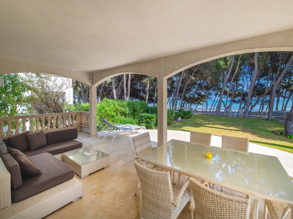 Fabulosa villa frente al mar-15