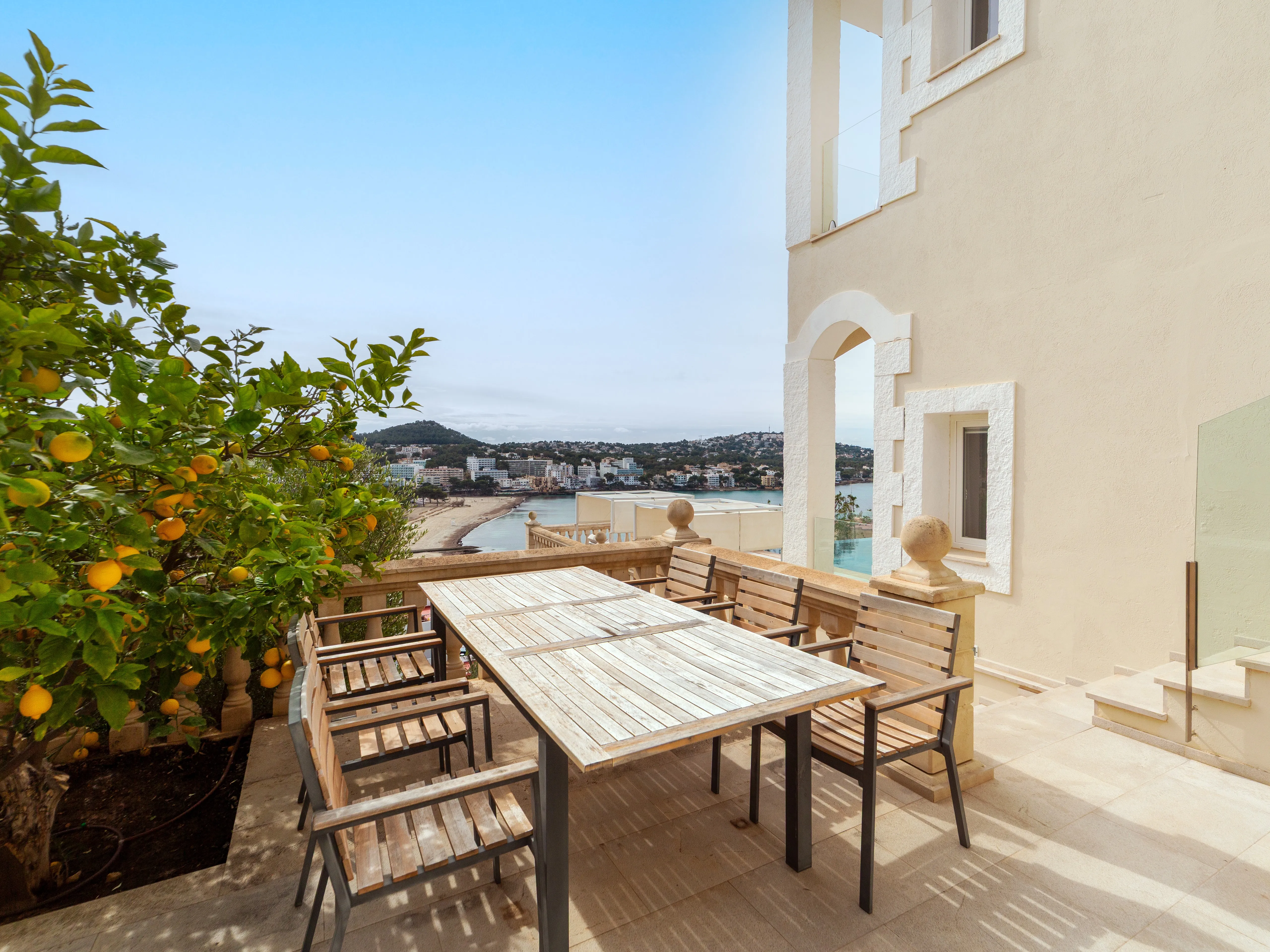 Elegante villa con fantásticas vistas al mar-19