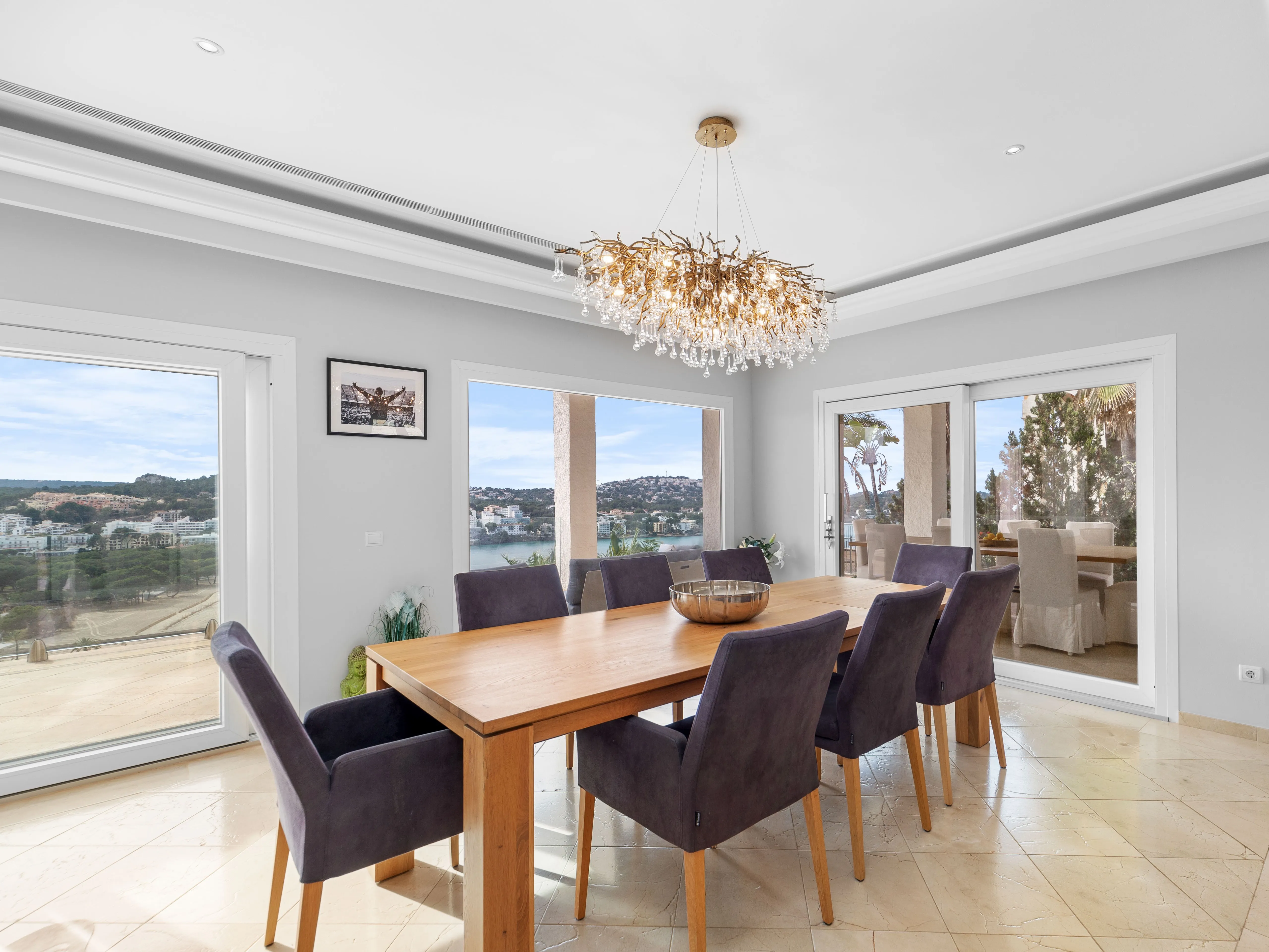 Elegante villa met fantastisch uitzicht op zee-4