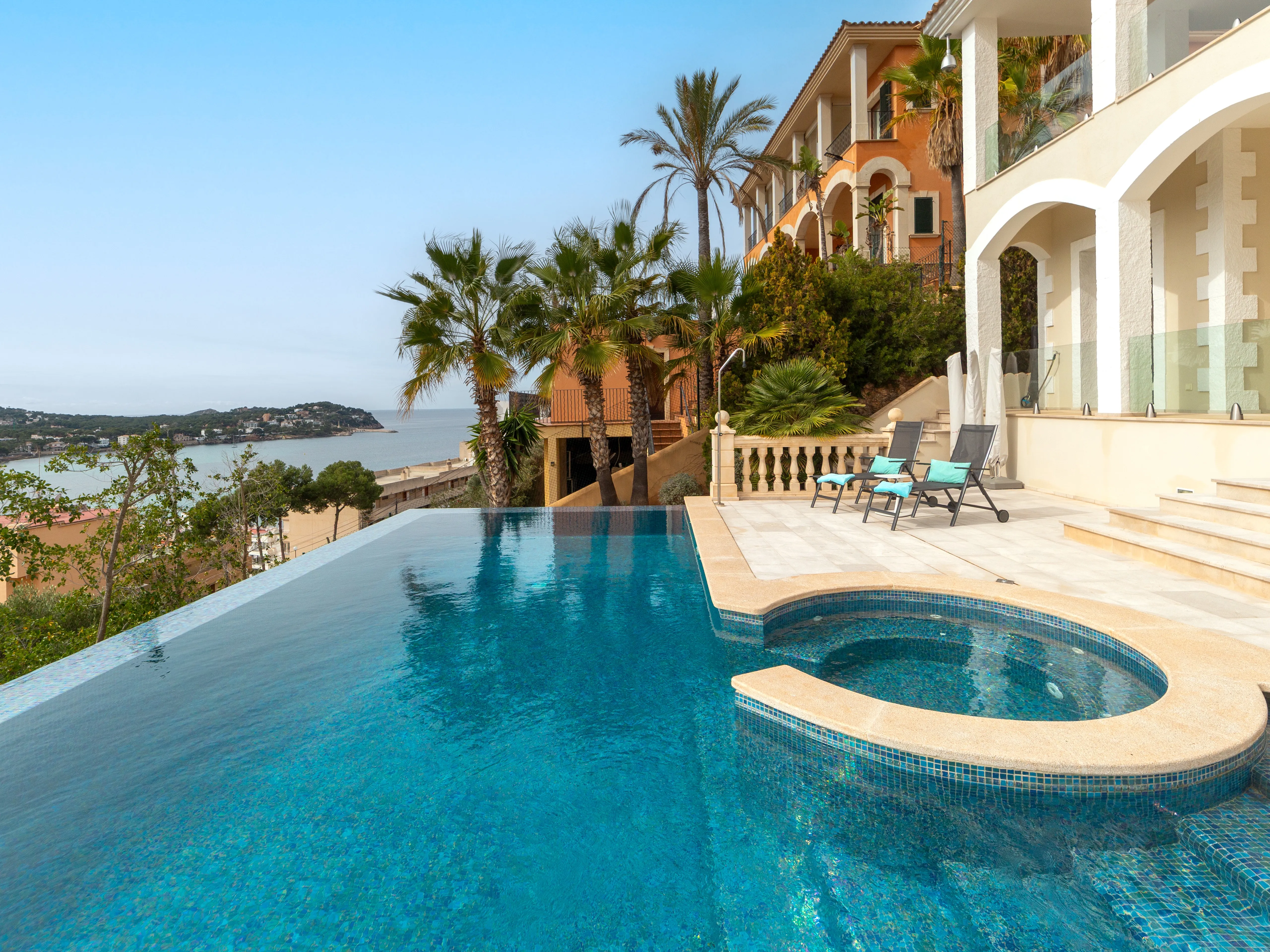 Elegante villa con fantásticas vistas al mar-20